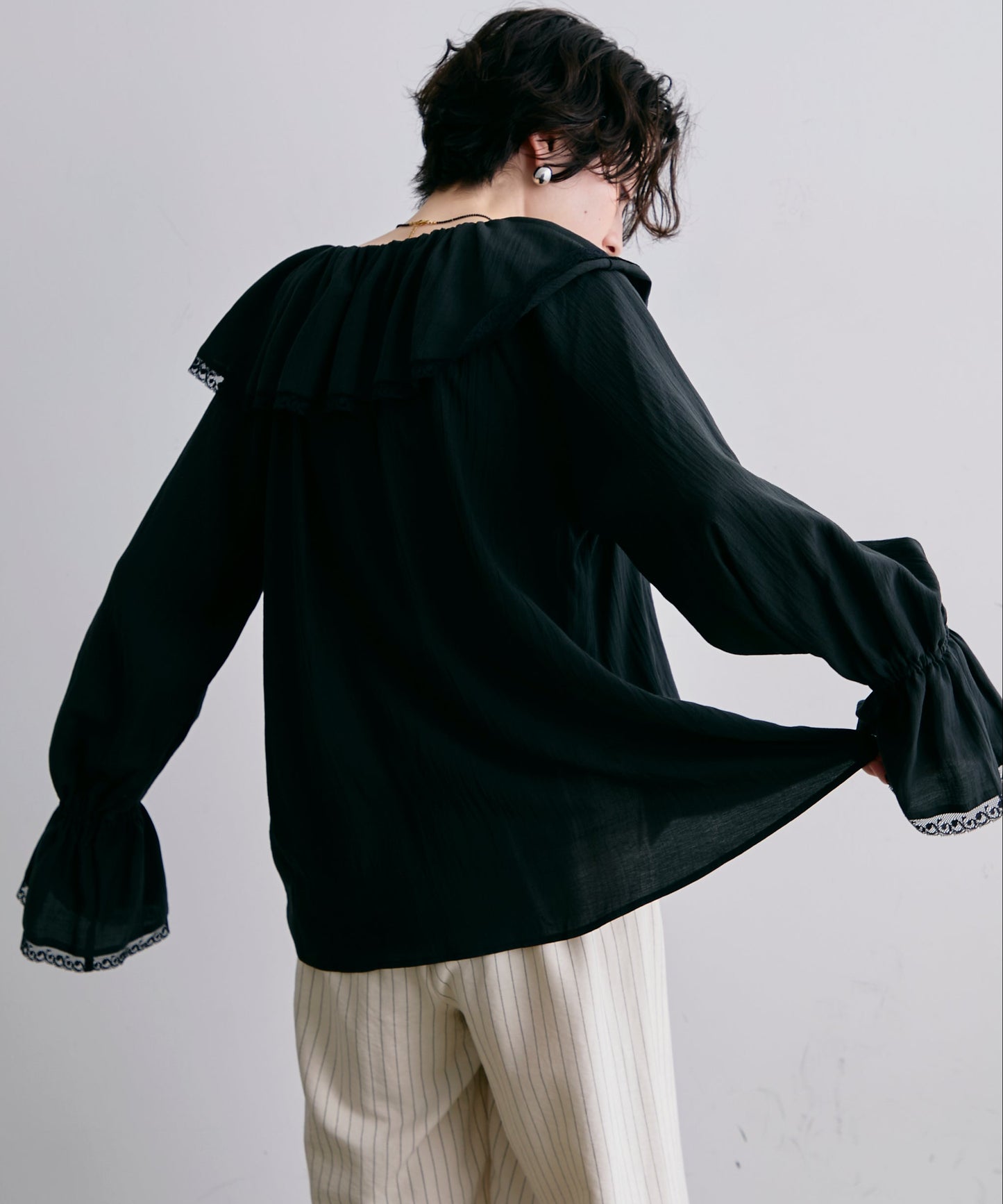 ビックカラーレーストリムブラウス