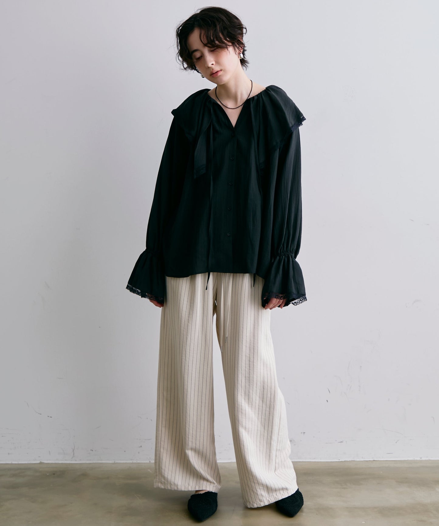 ビックカラーレーストリムブラウス