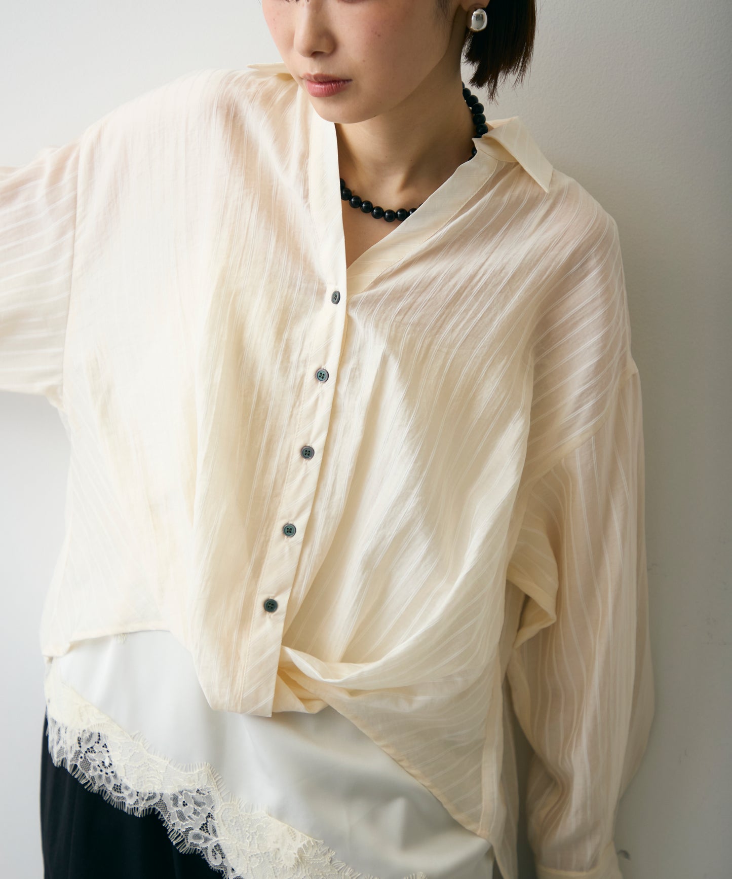 シアーストライプねじれブラウス