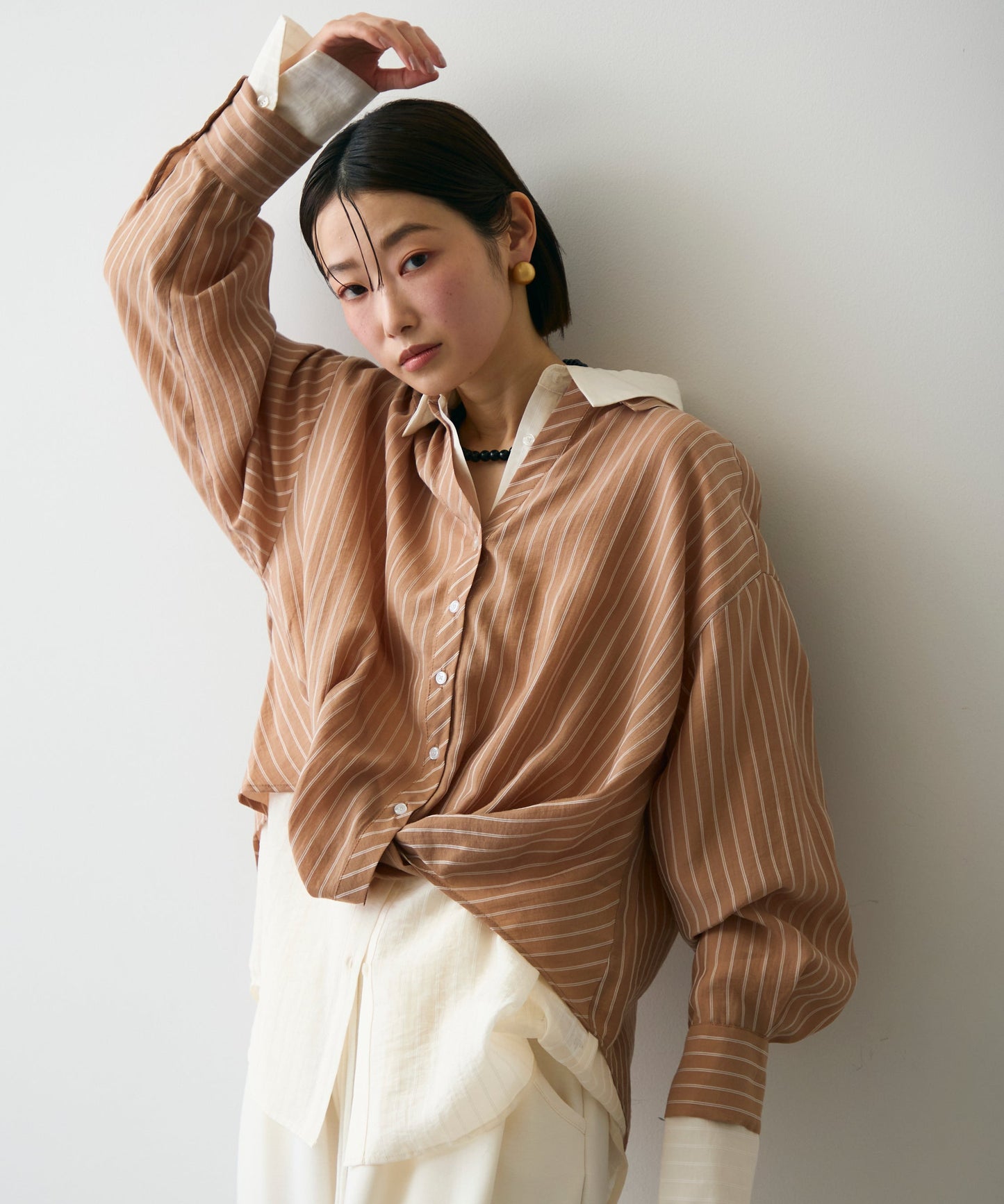 シアーストライプねじれブラウス