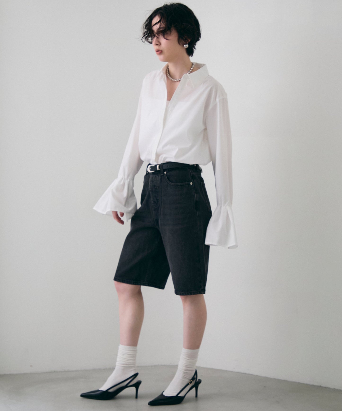 袖フレアーシャツ