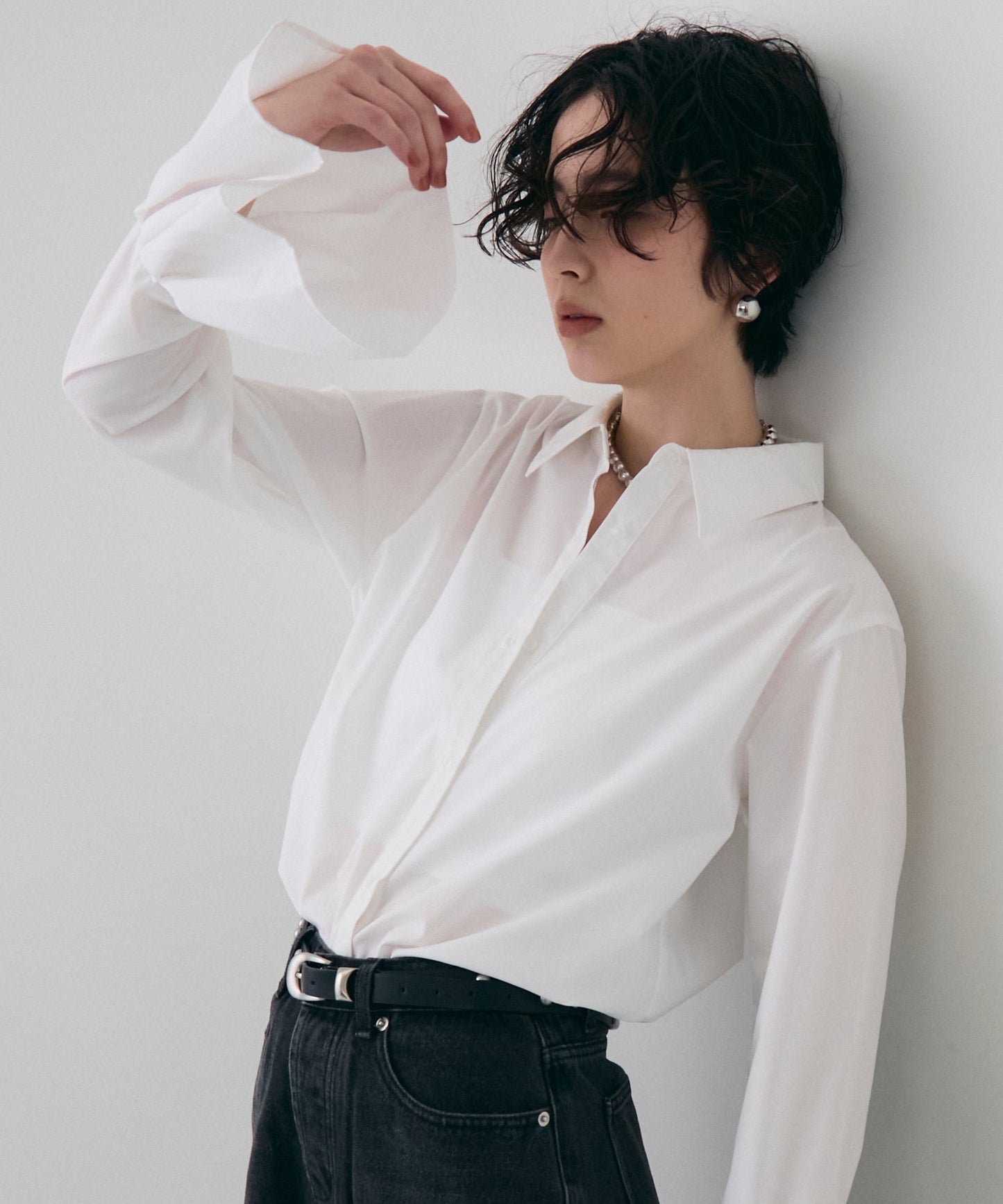 袖フレアーシャツ