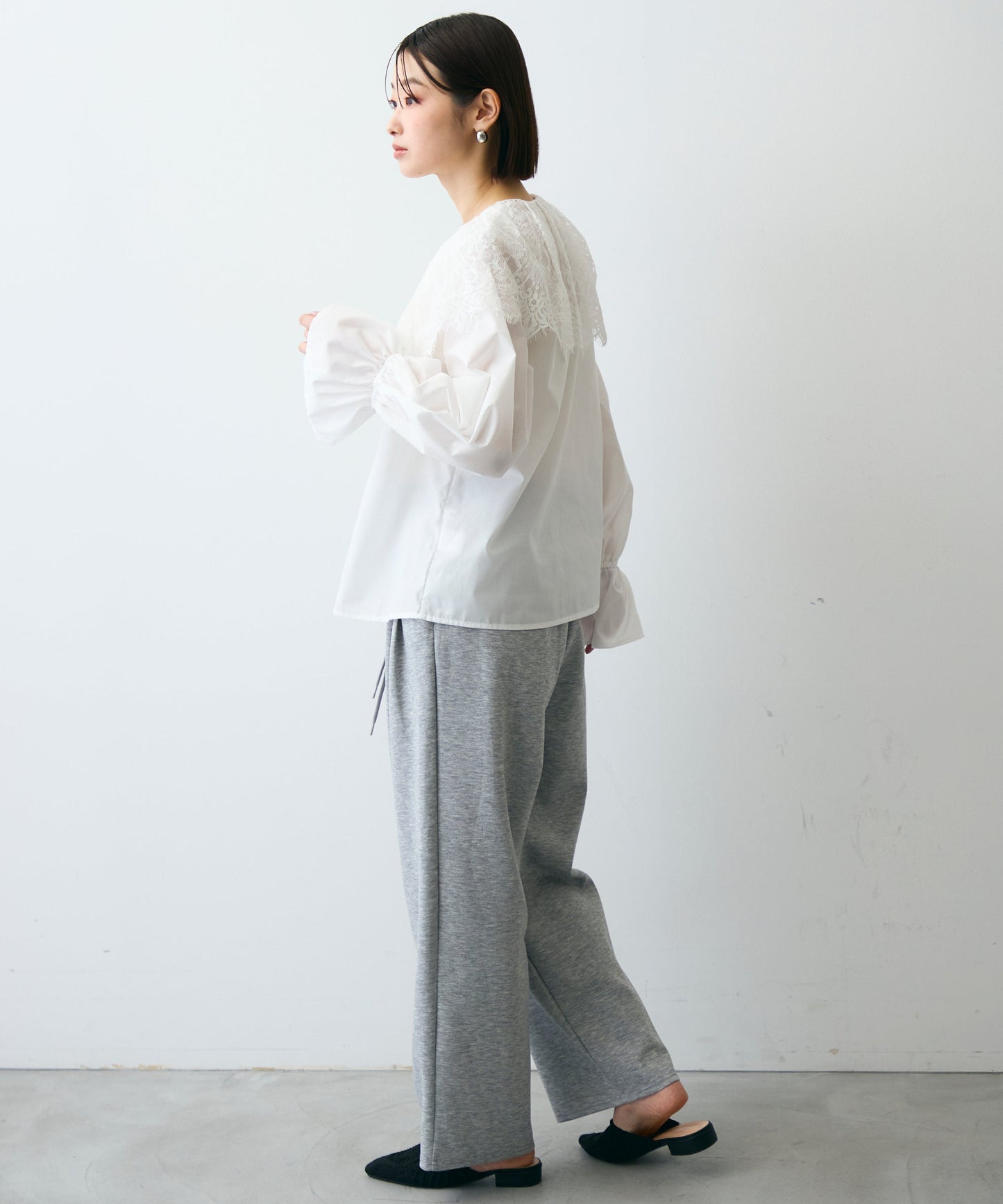 レースビッグカラーブラウス