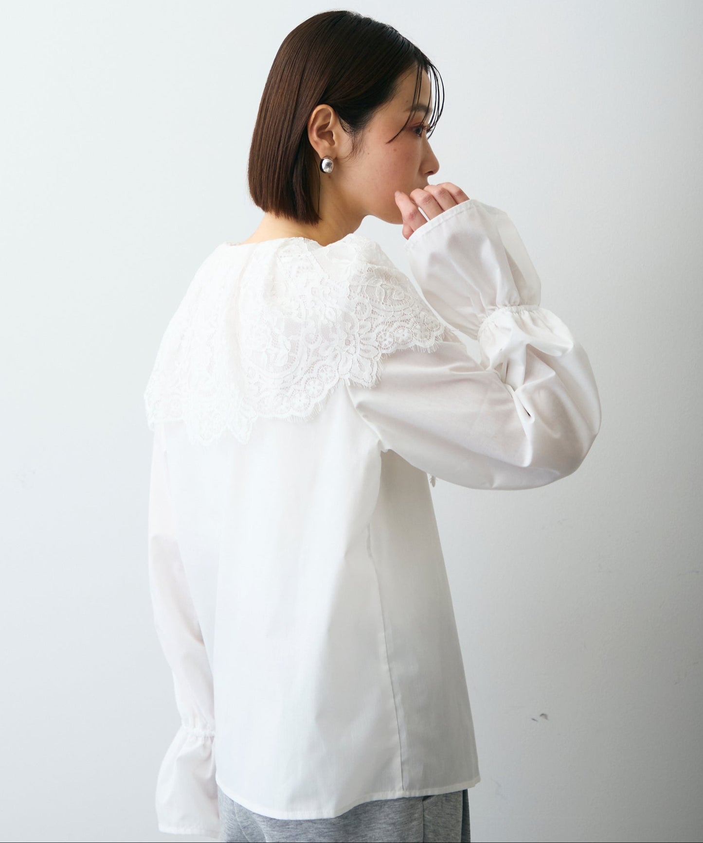 レースビッグカラーブラウス