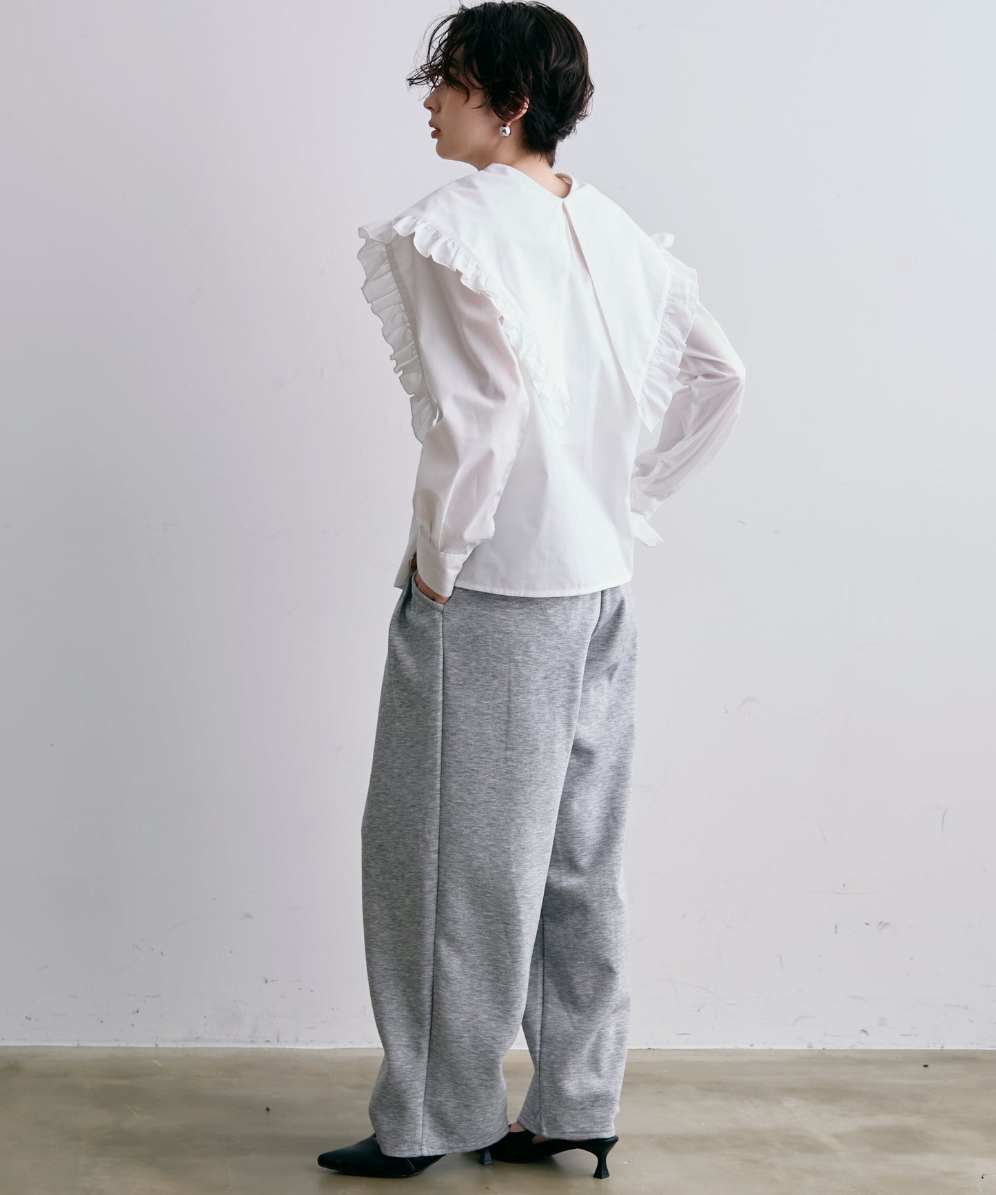 2WAYビッグフリルカラーブラウス