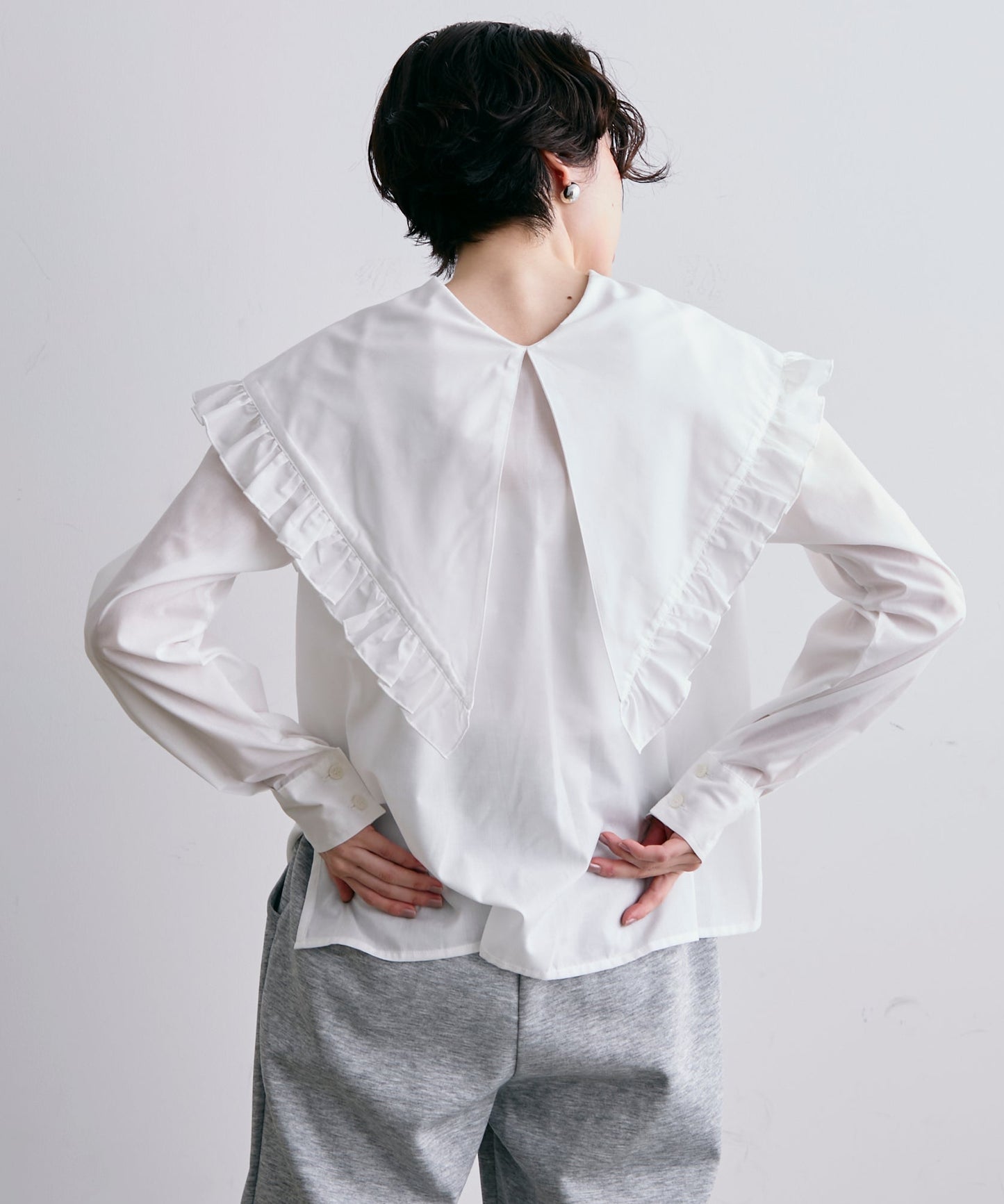 2WAYビッグフリルカラーブラウス