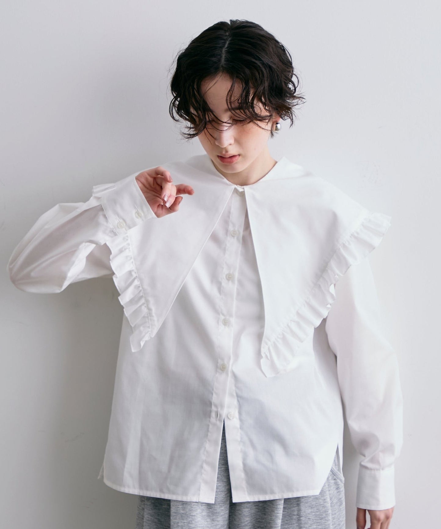 2WAYビッグフリルカラーブラウス