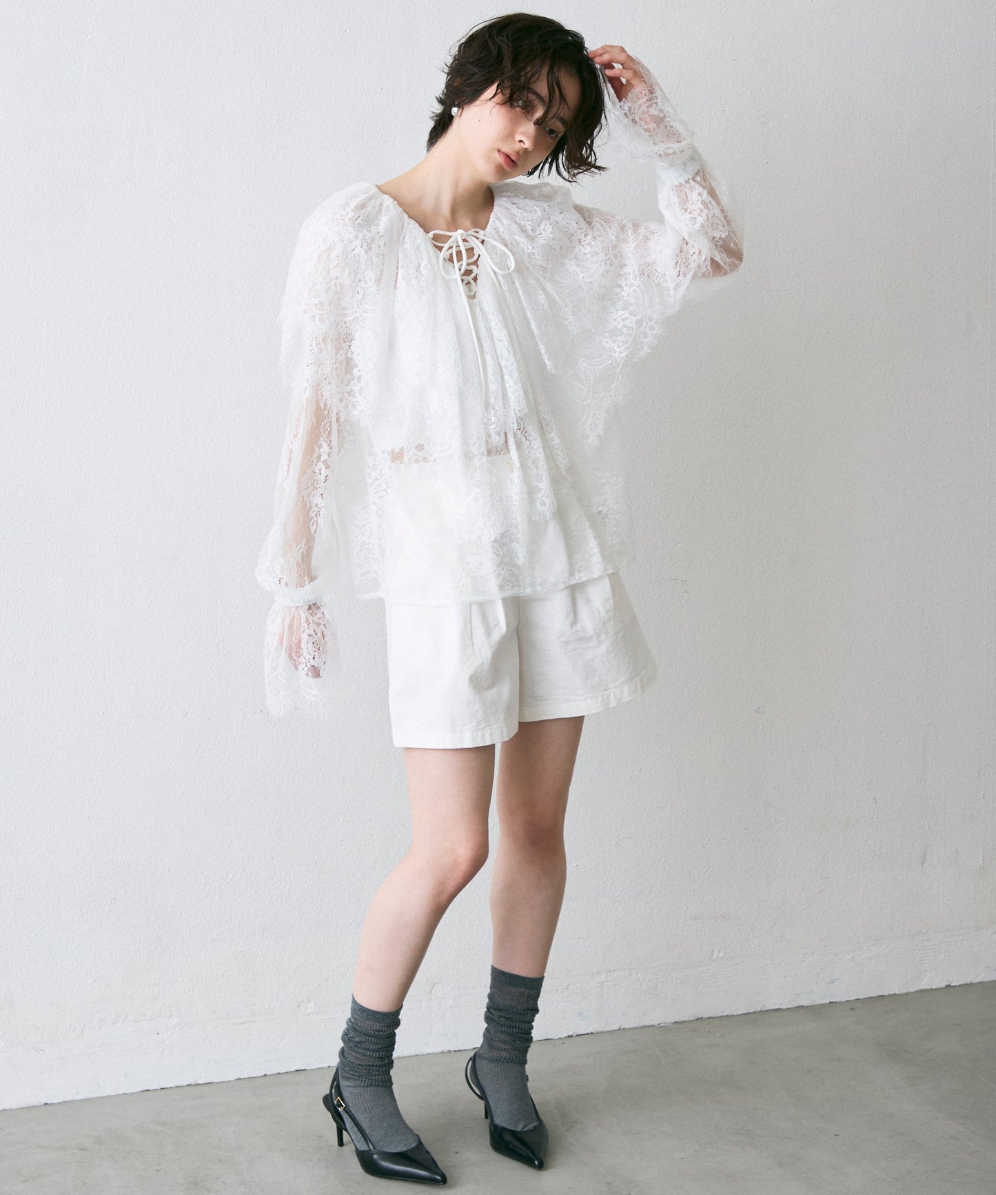 レースフリルブラウス