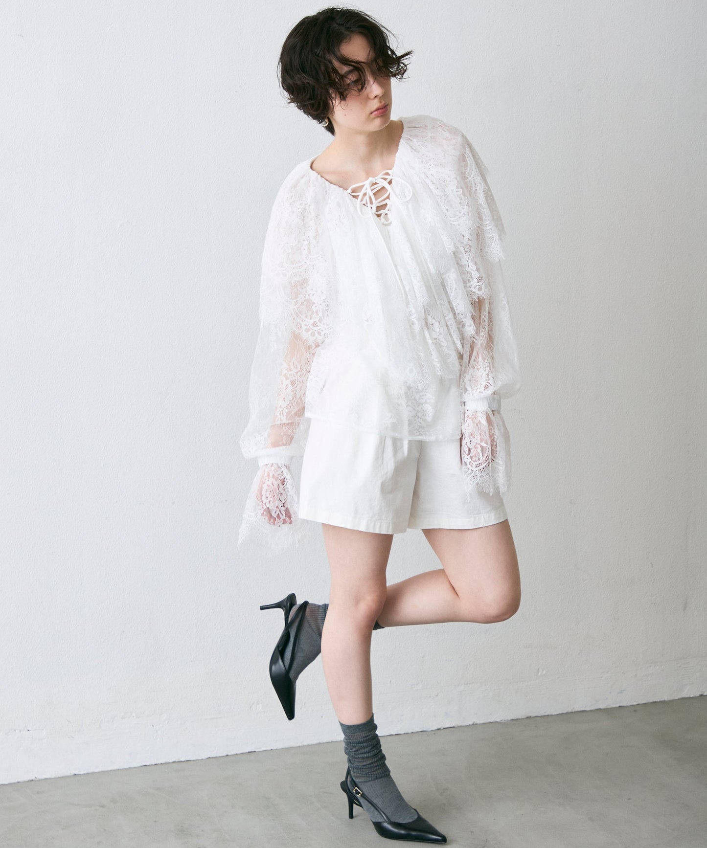 レースフリルブラウス