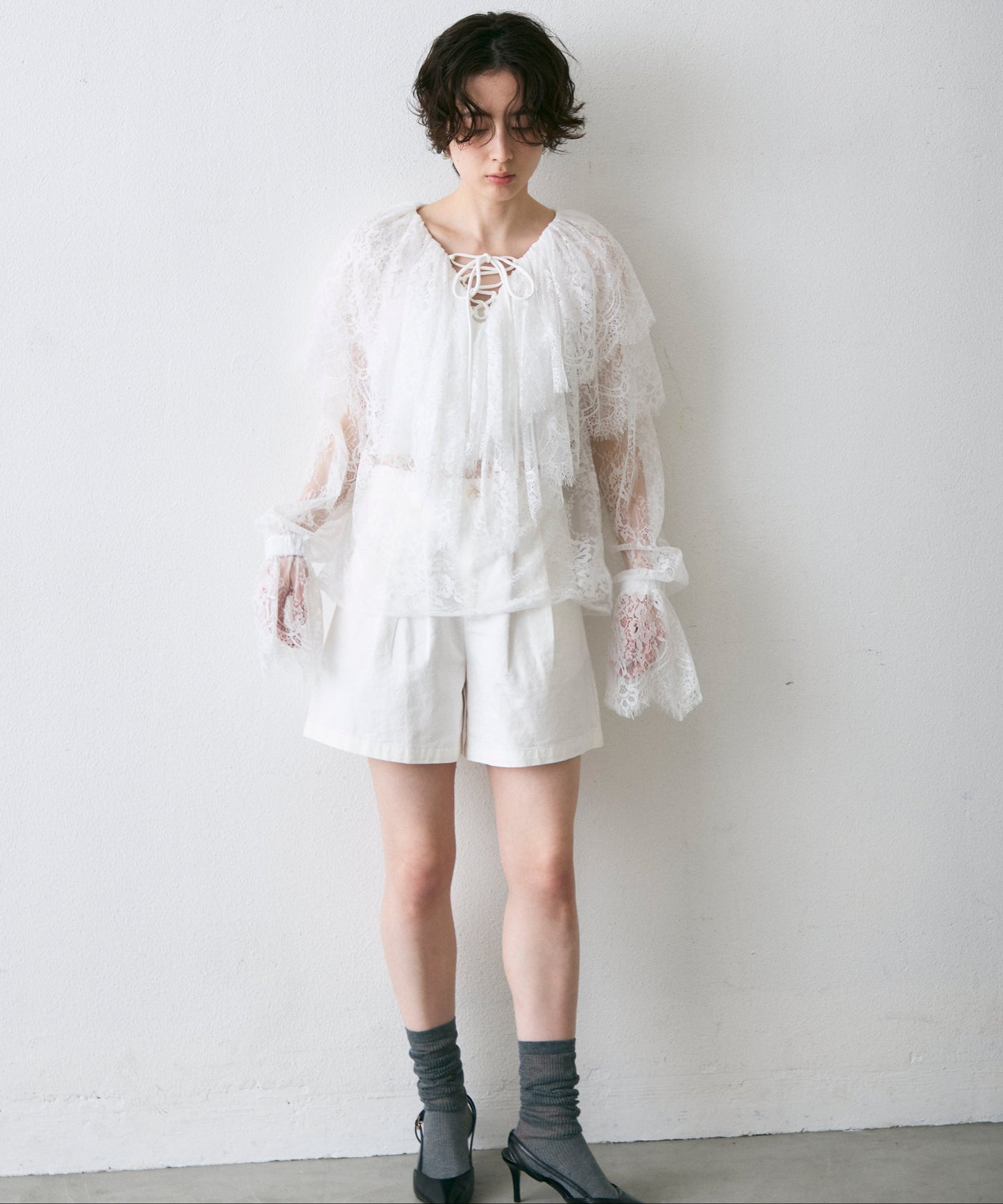 レースフリルブラウス
