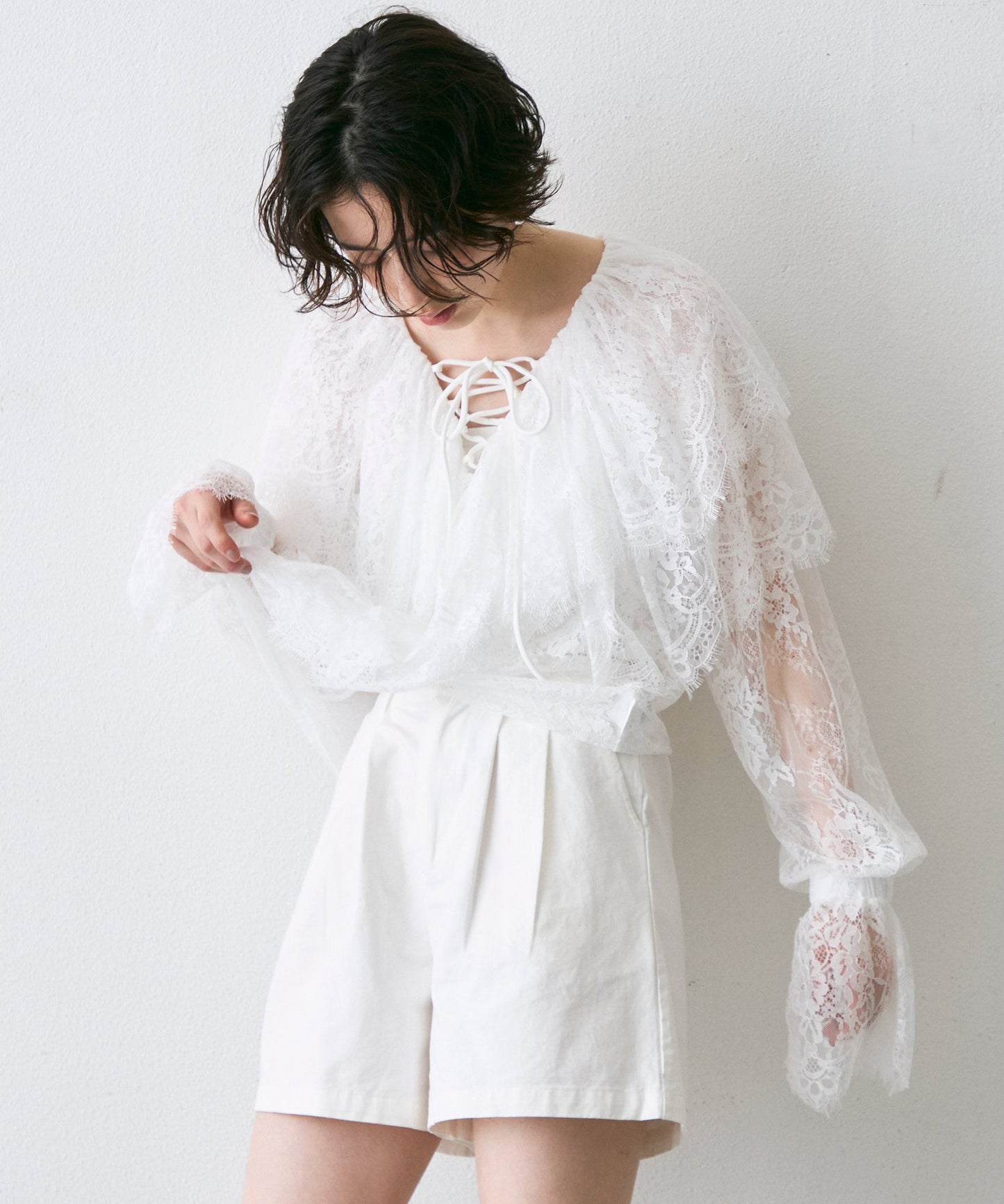 レースフリルブラウス
