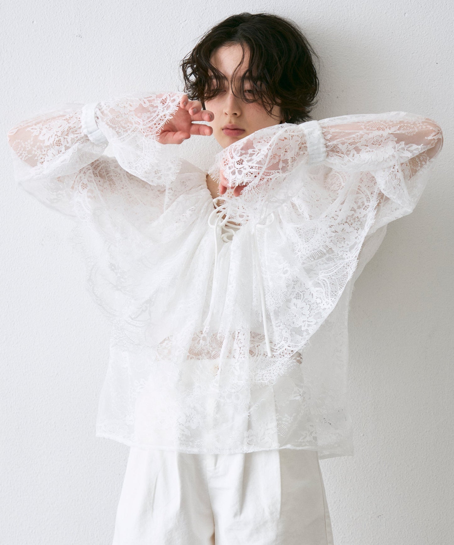 レースフリルブラウス