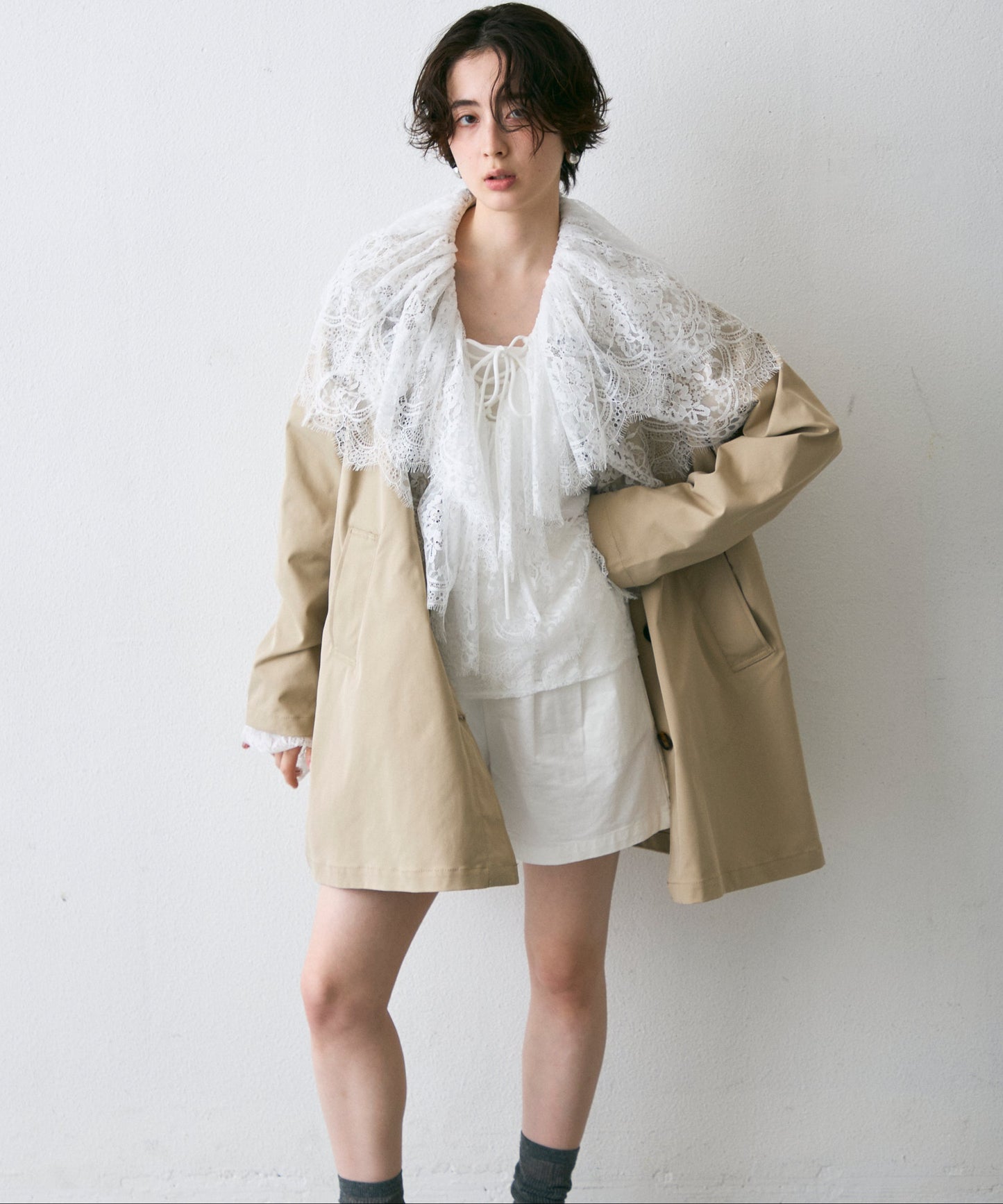 レースフリルブラウス