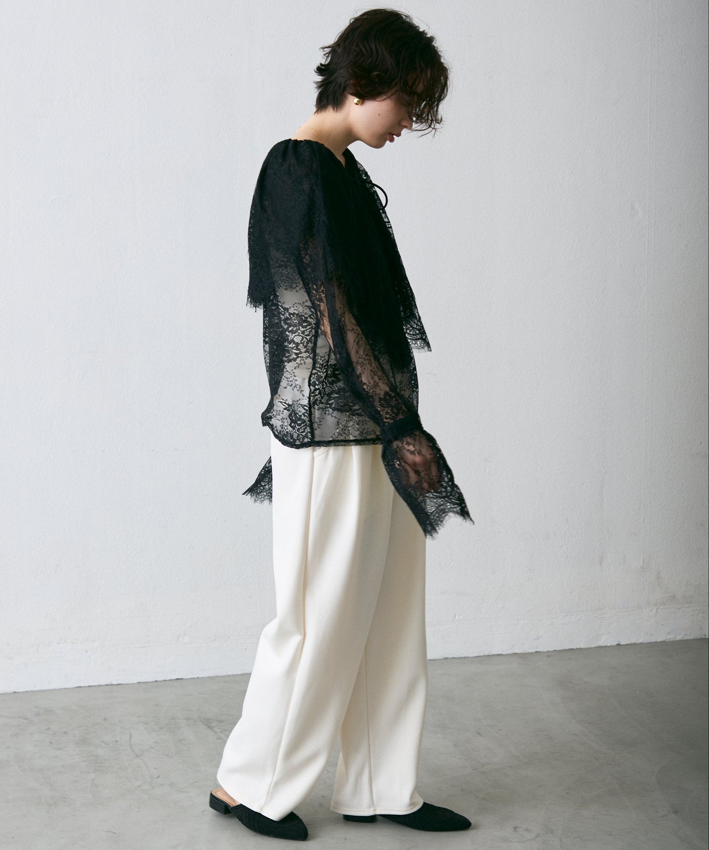 レースフリルブラウス