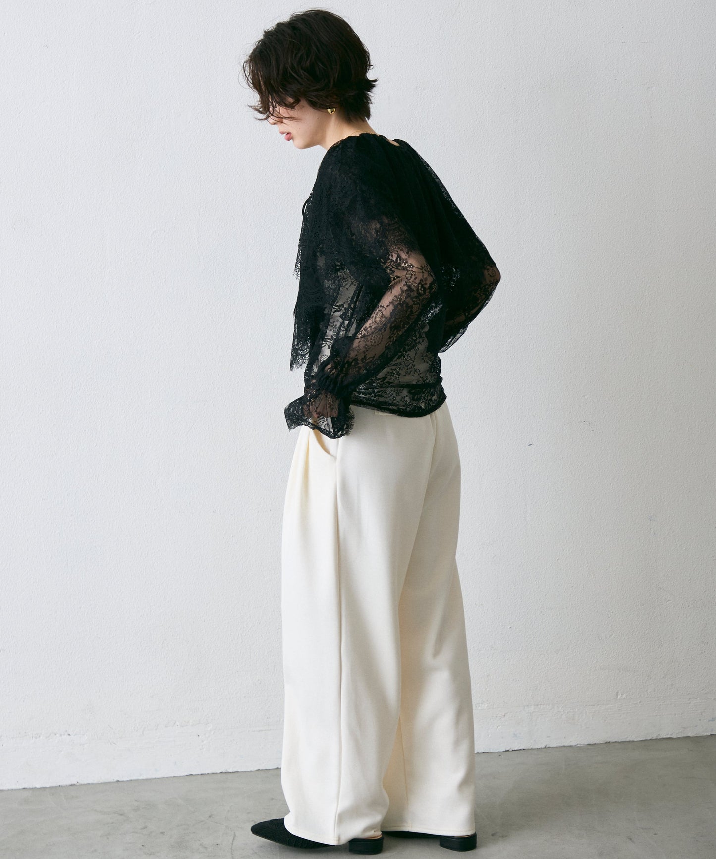 レースフリルブラウス