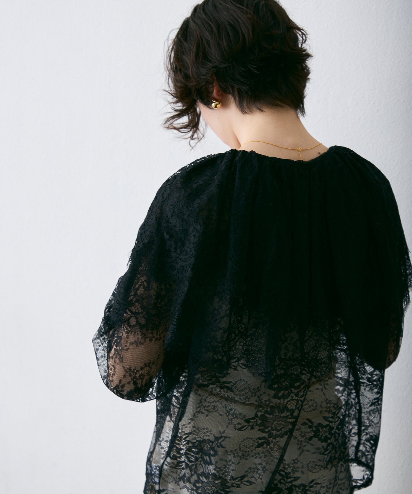 レースフリルブラウス