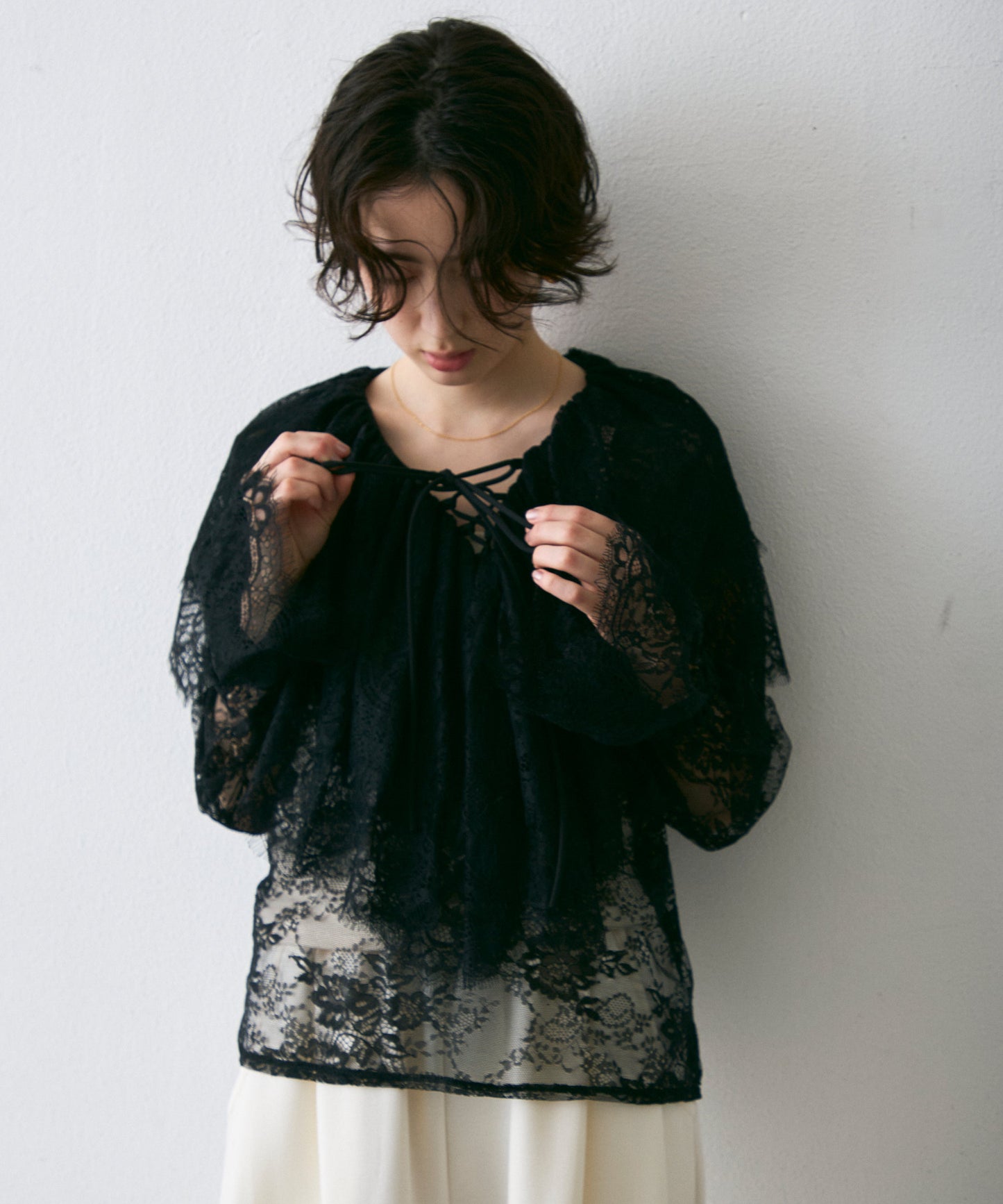 レースフリルブラウス