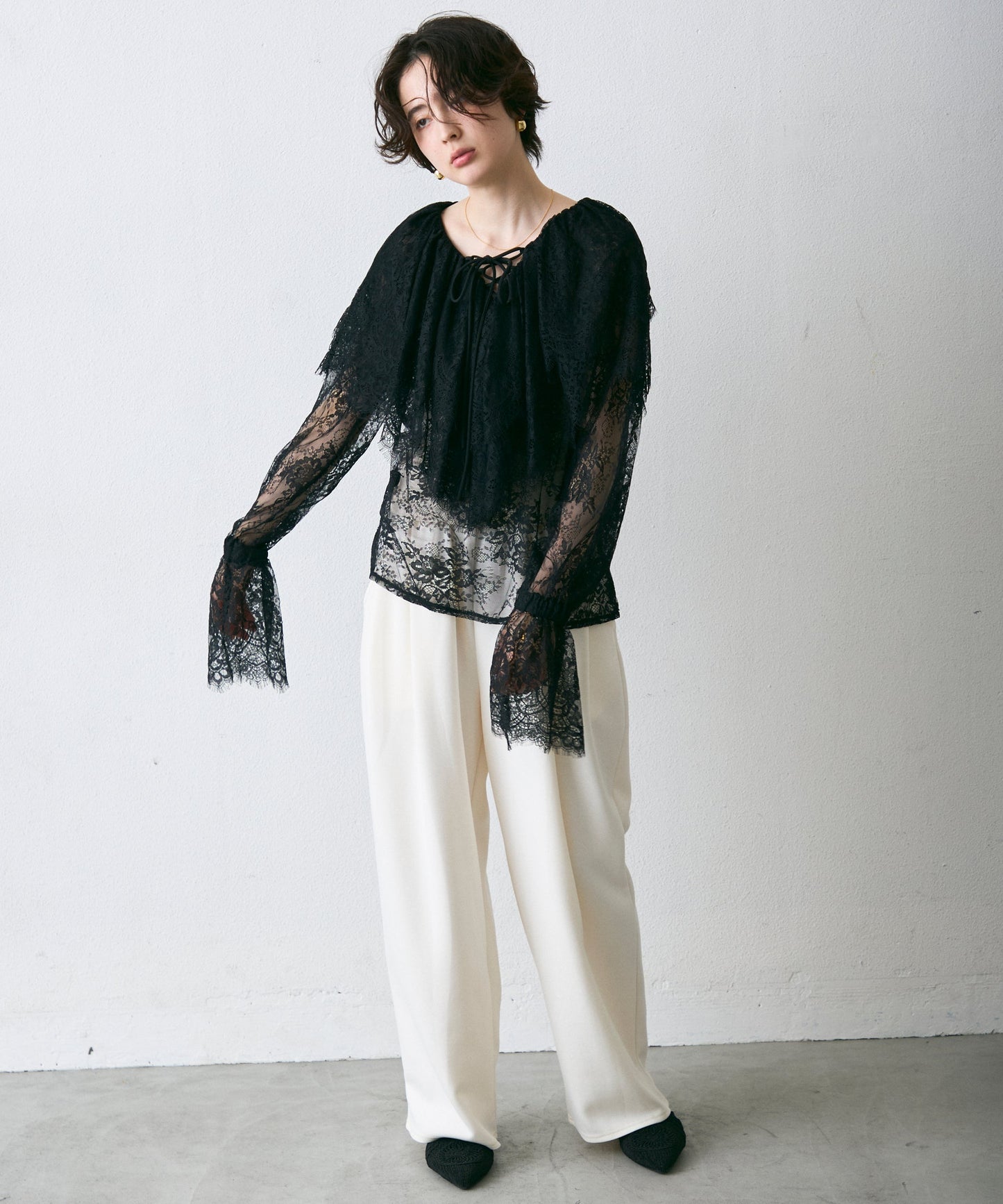 レースフリルブラウス