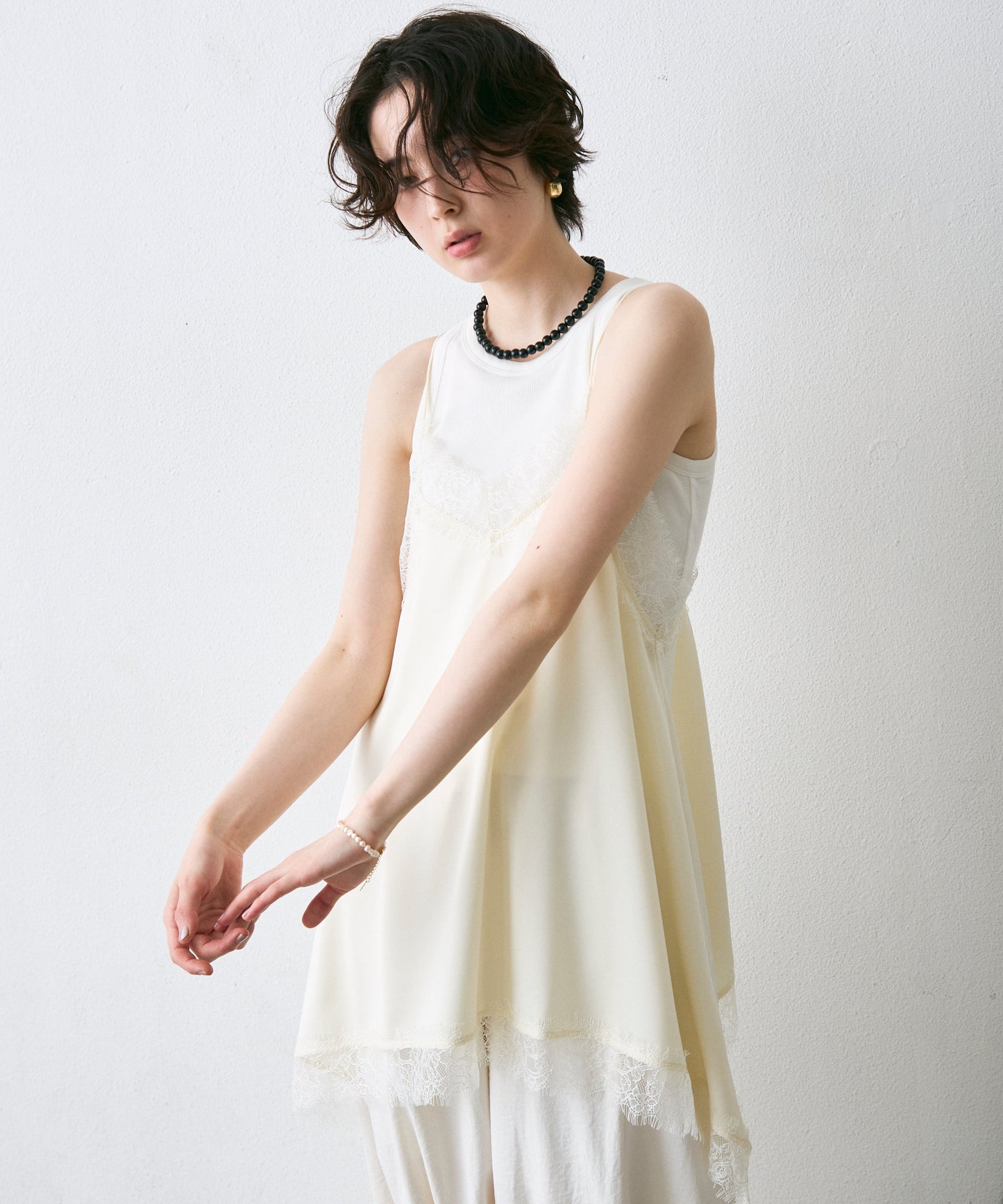 サテンレースイレギュラーヘムキャミチュニック