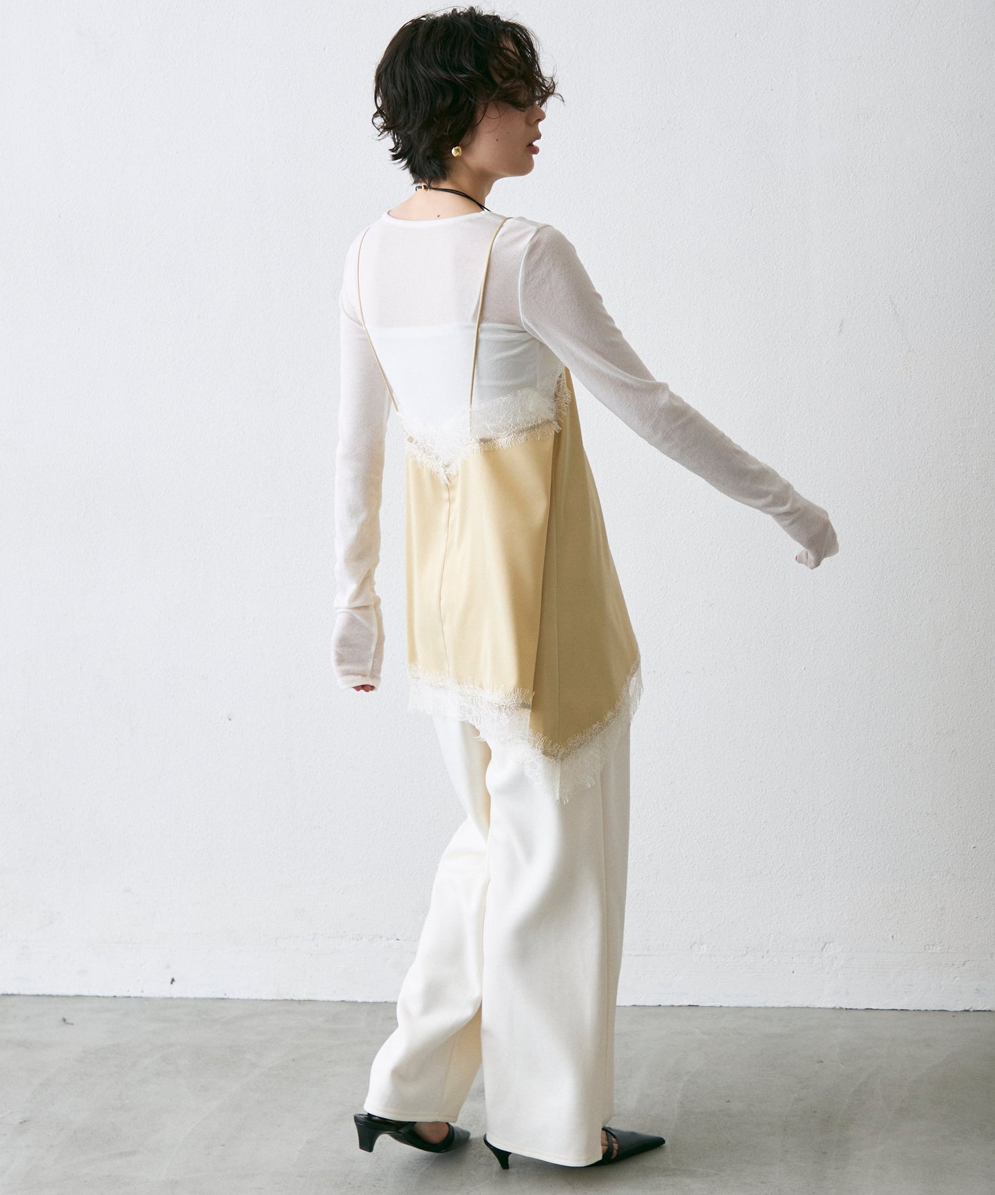 サテンレースイレギュラーヘムキャミチュニック