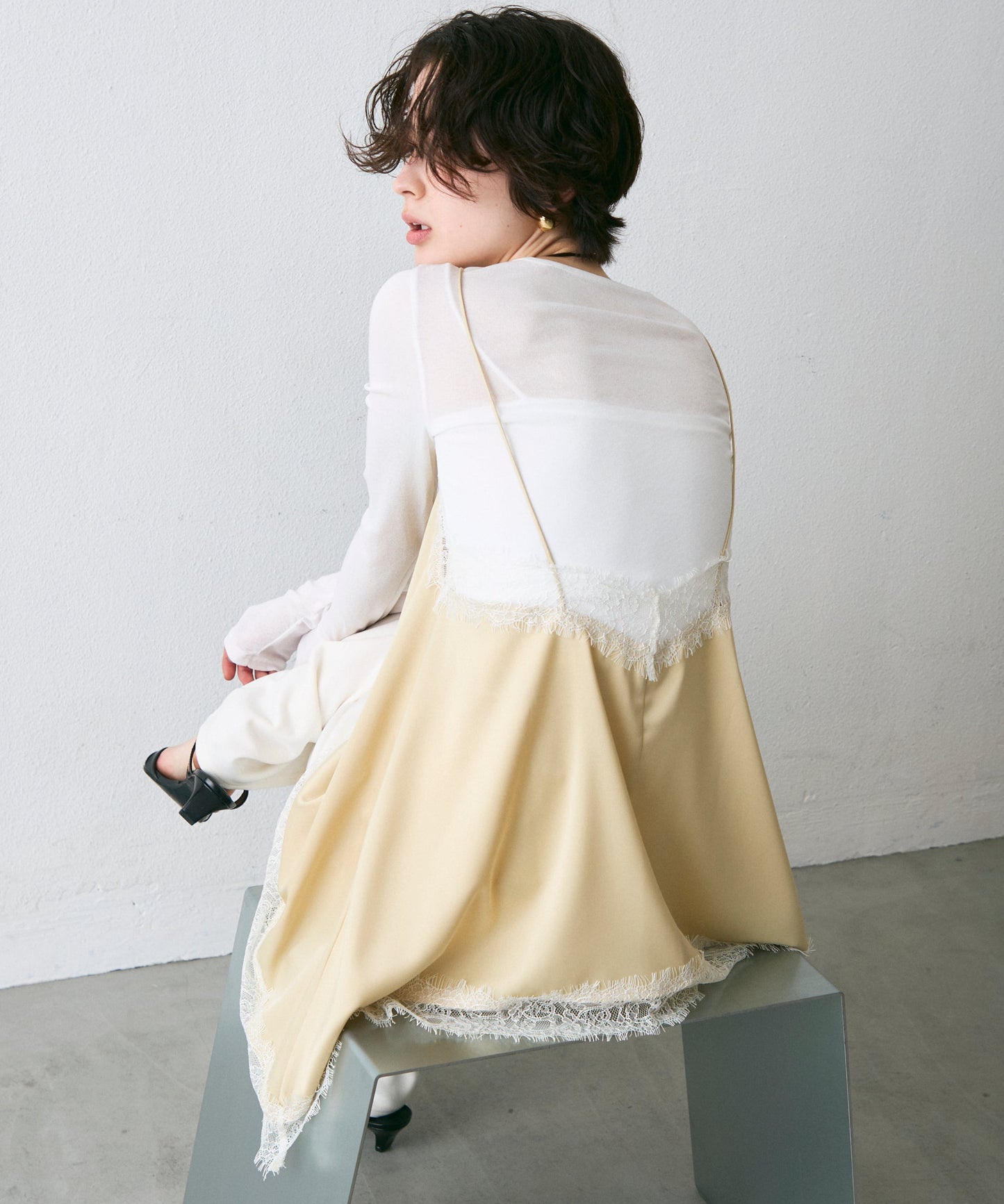 サテンレースイレギュラーヘムキャミチュニック