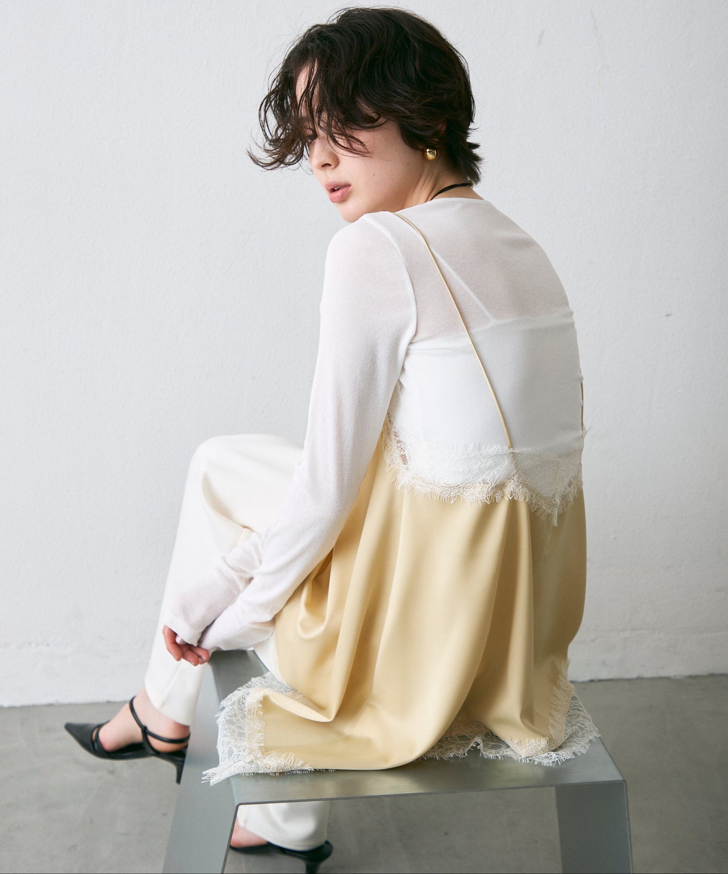 サテンレースイレギュラーヘムキャミチュニック