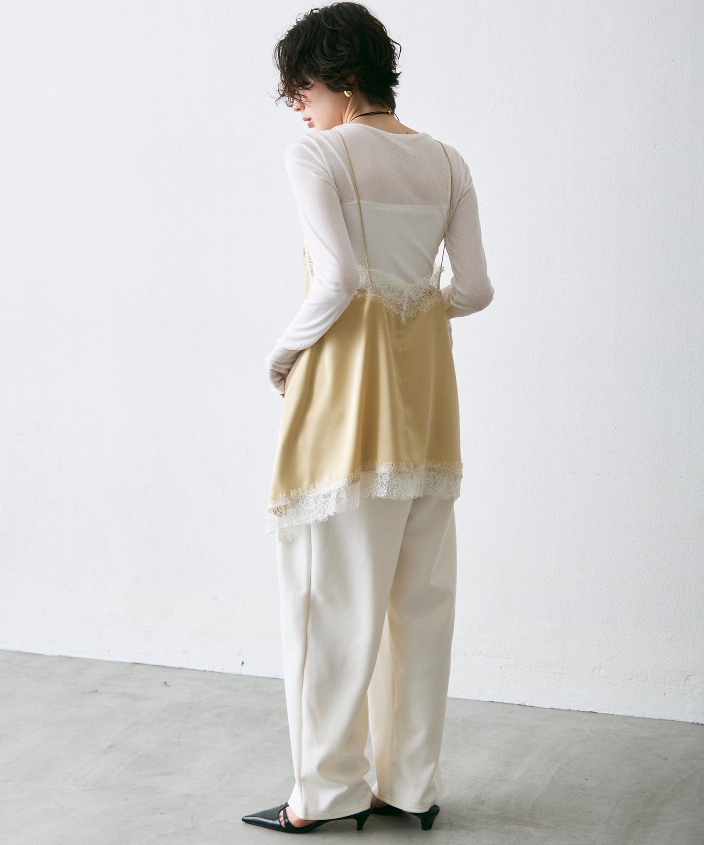 サテンレースイレギュラーヘムキャミチュニック