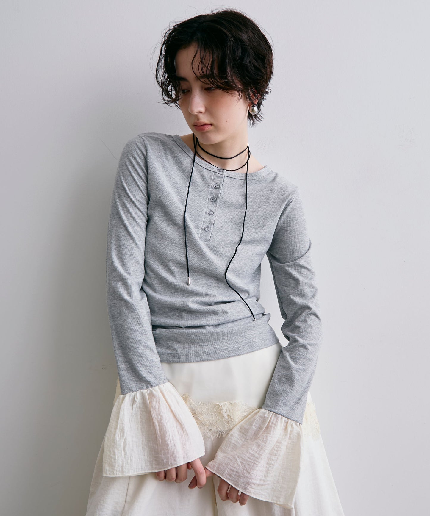 フライスリブ袖フリルヘンリーT