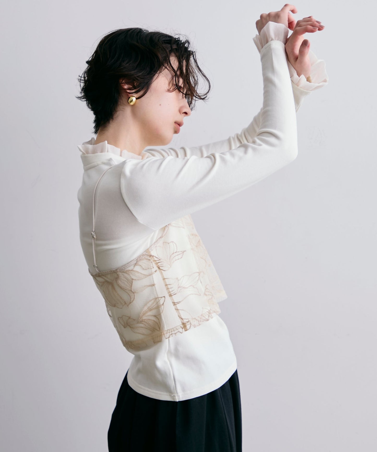 オーガンジーフリルレイヤード風カットソー