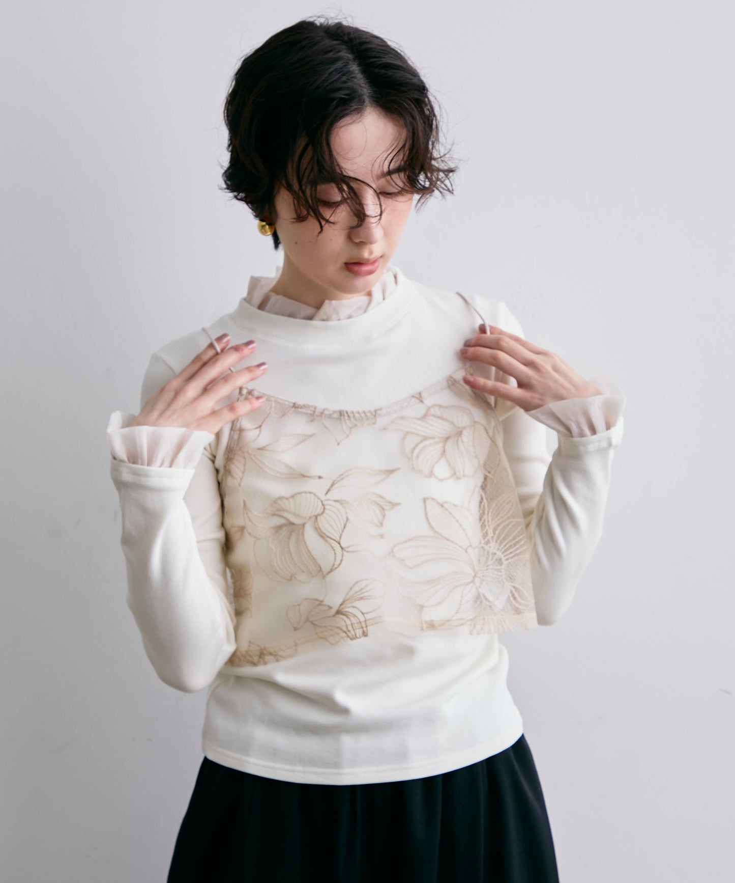 オーガンジーフリルレイヤード風カットソー