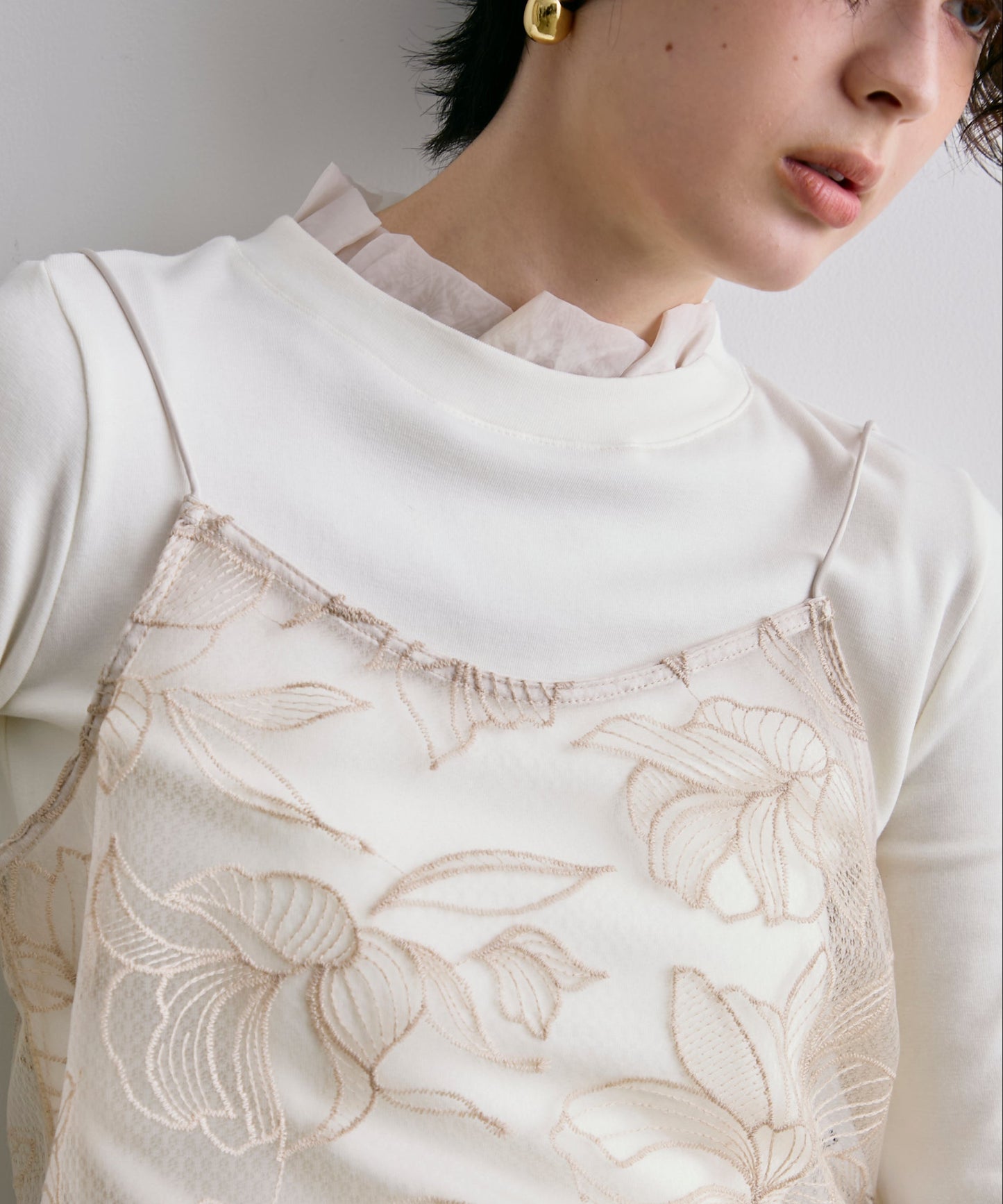 オーガンジーフリルレイヤード風カットソー