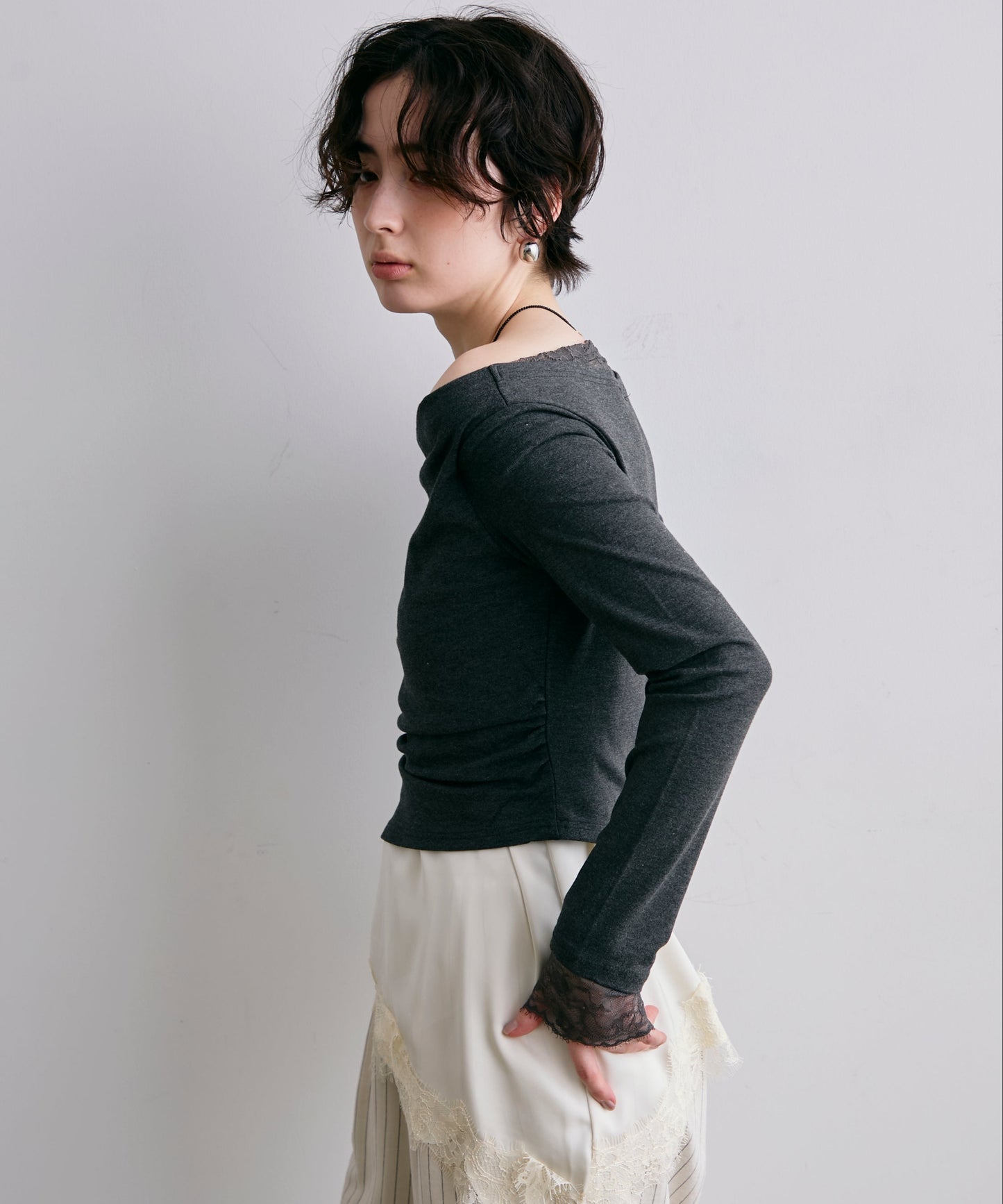 レースレイヤード風2wayドレープカットソー