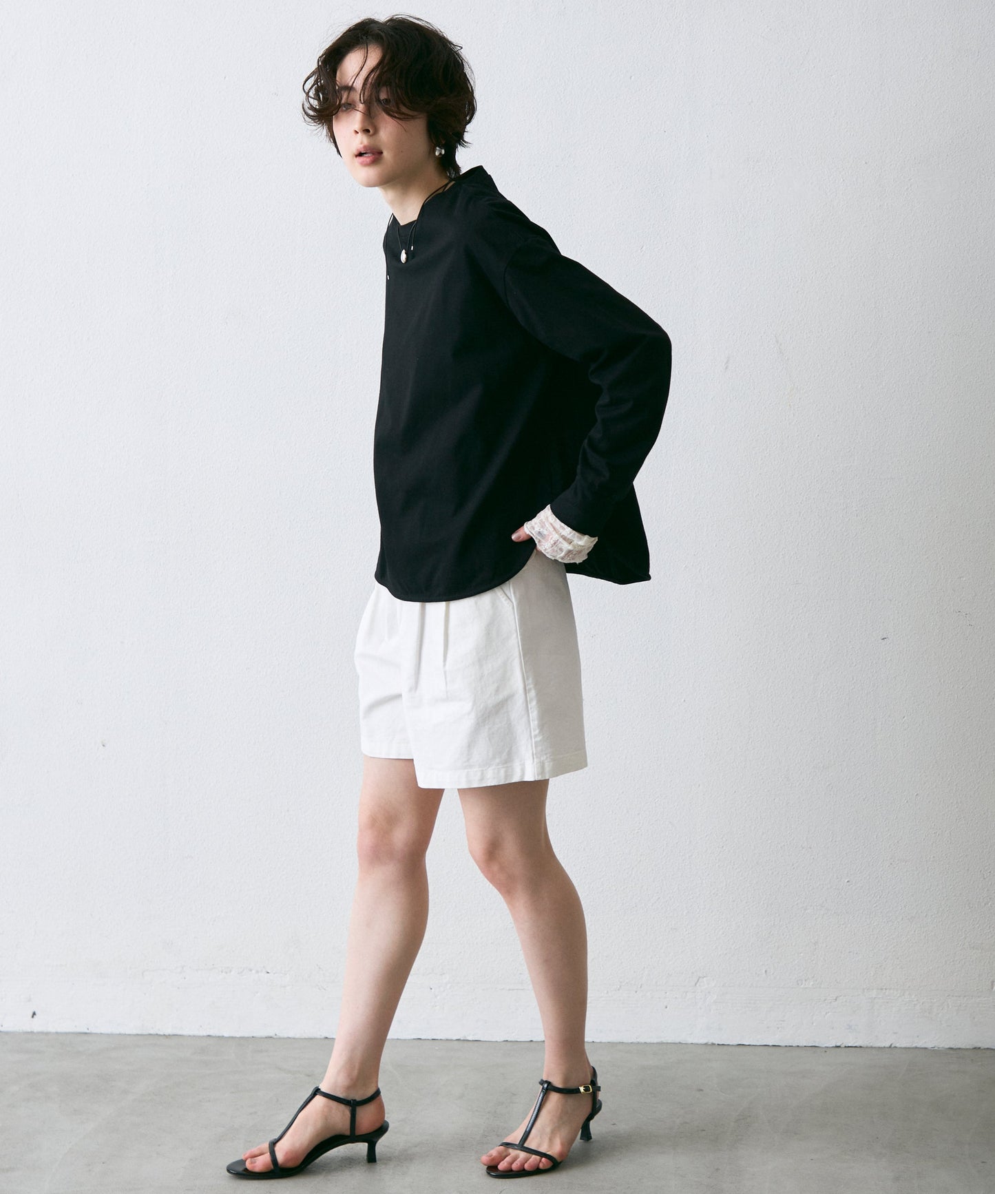 ラウンドヘムロンT