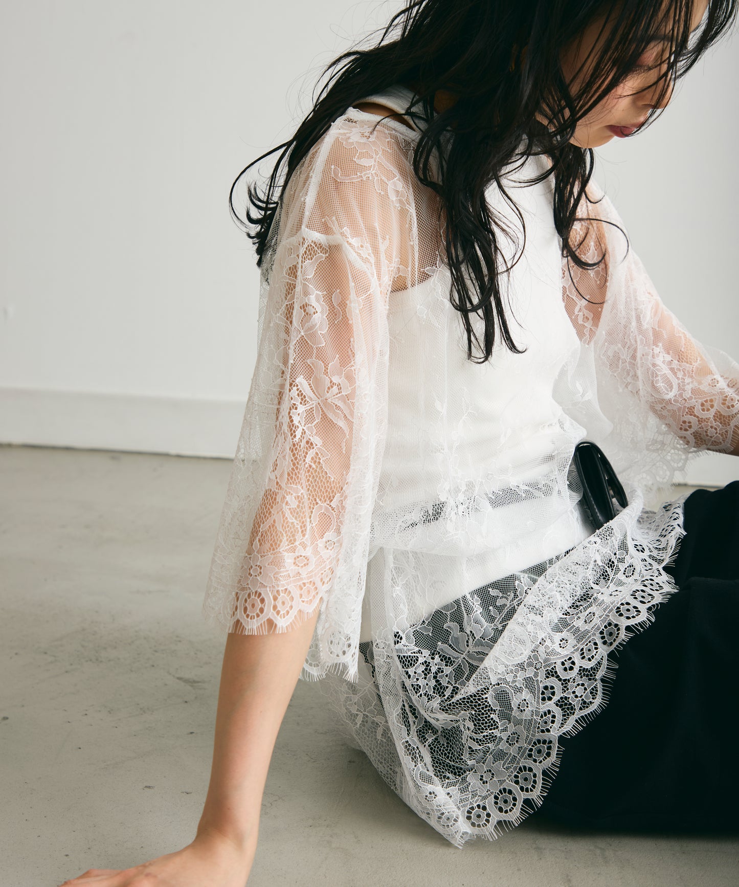 レースオーバーTシャツ