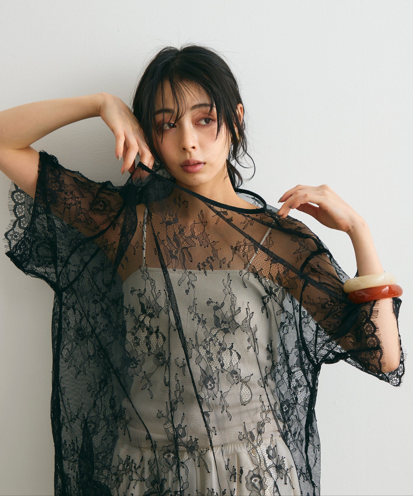 レースオーバーTシャツ