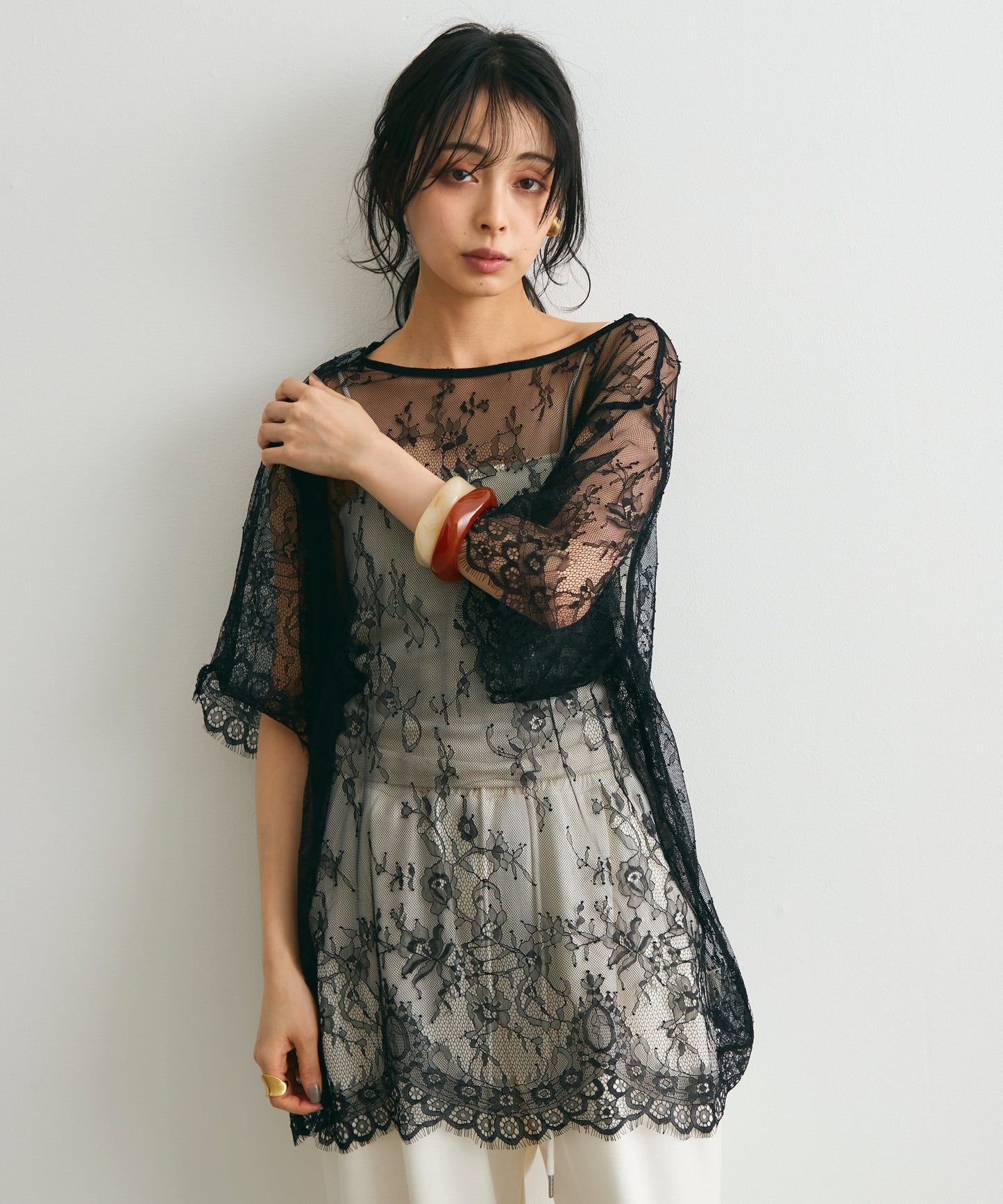 レースオーバーTシャツ