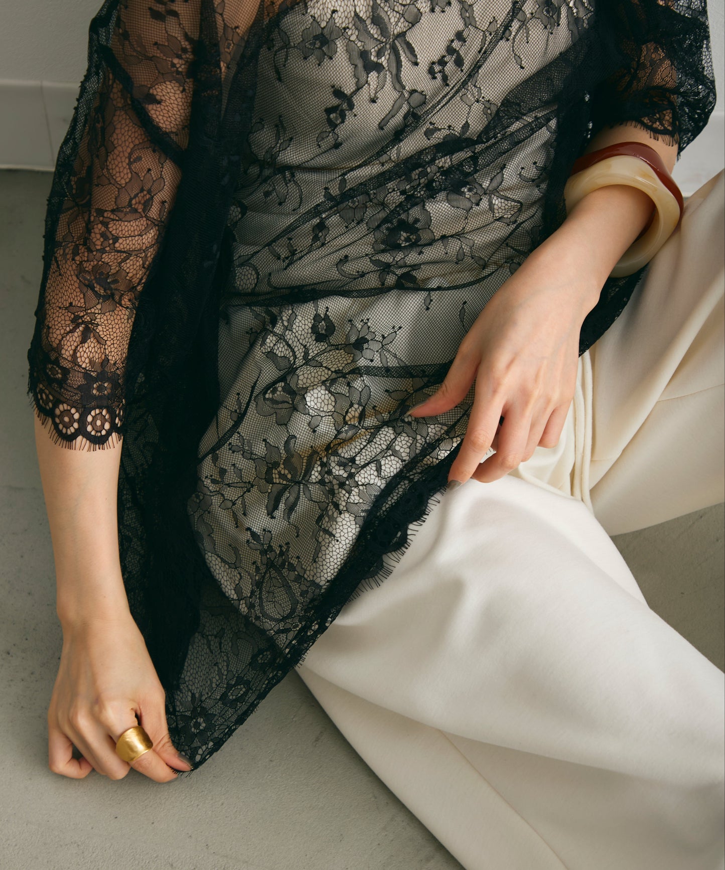 レースオーバーTシャツ