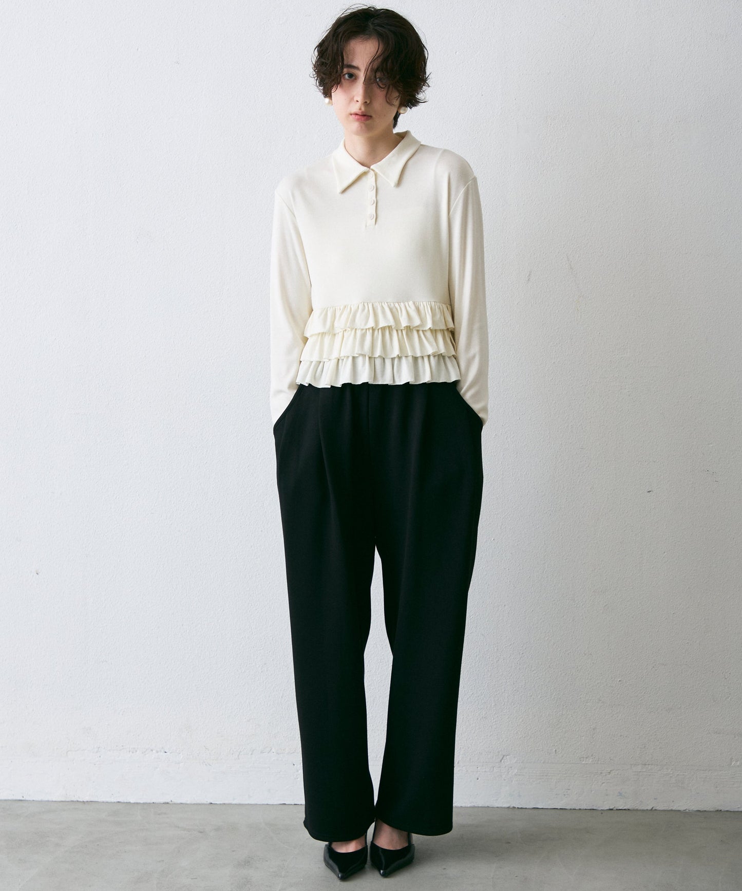 フライス裾フリルポロカラープルオーバー