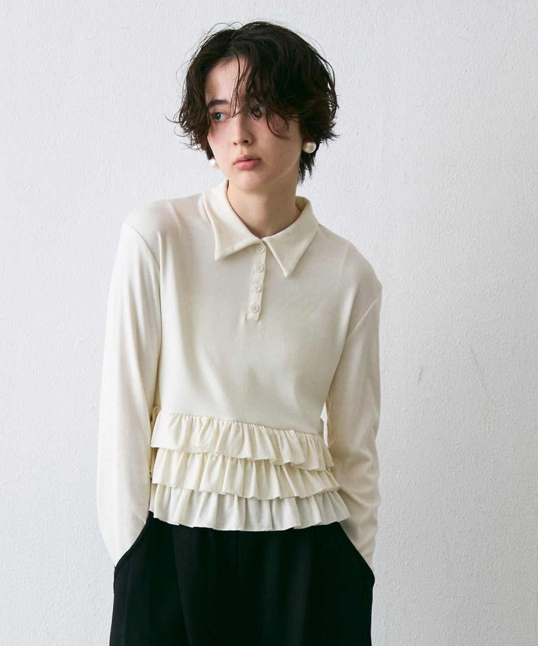 フライス裾フリルポロカラープルオーバー
