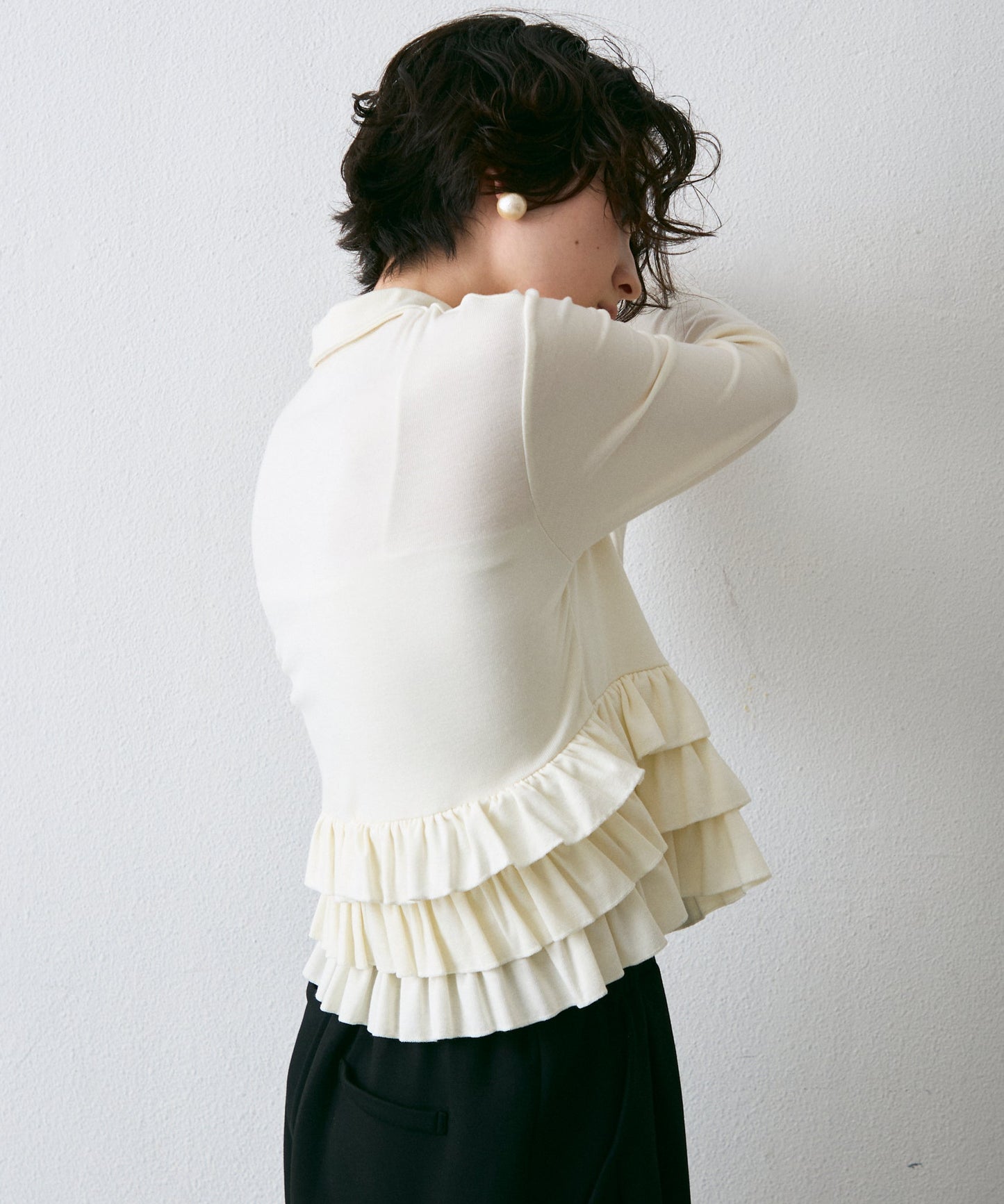 フライス裾フリルポロカラープルオーバー