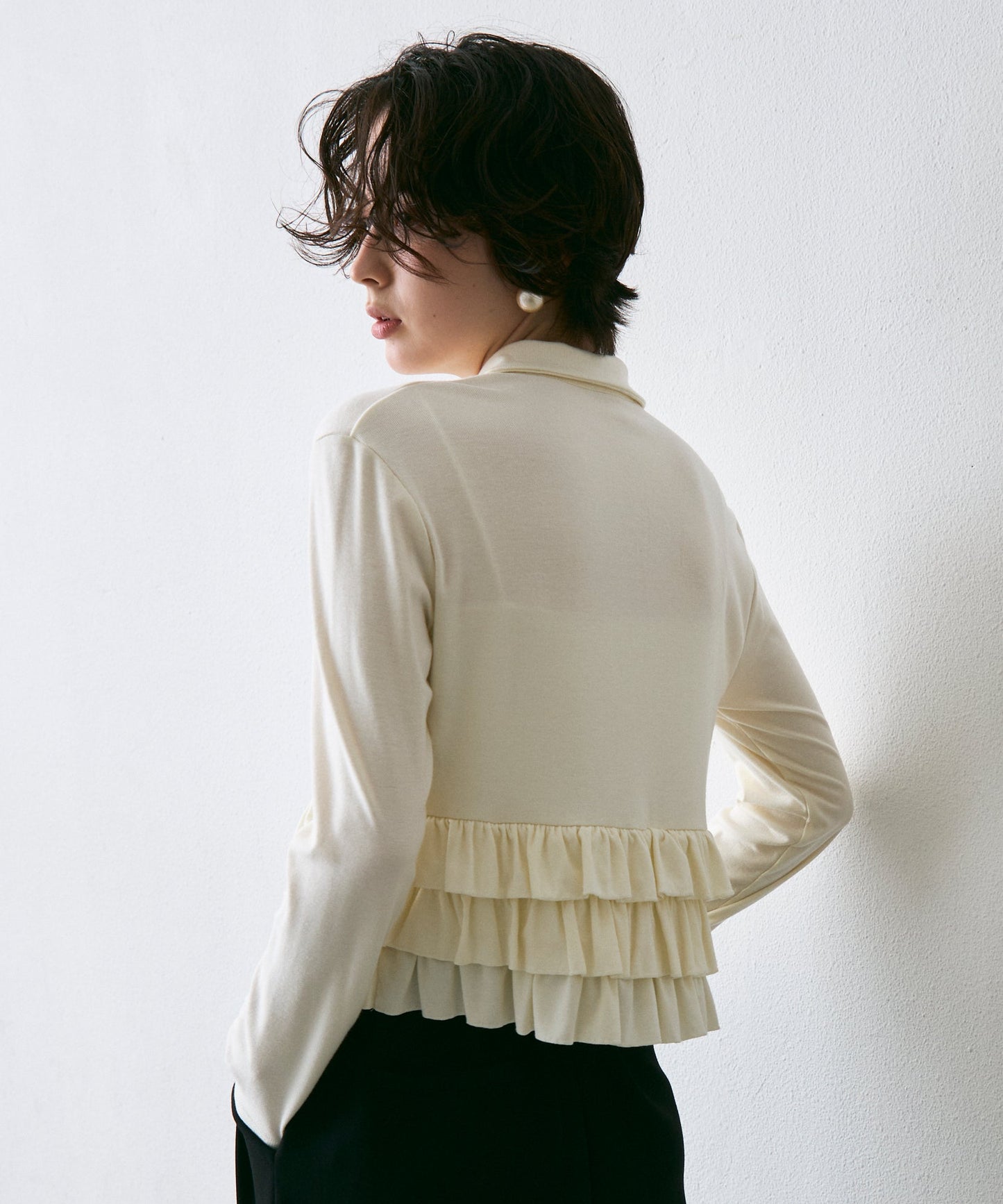 フライス裾フリルポロカラープルオーバー