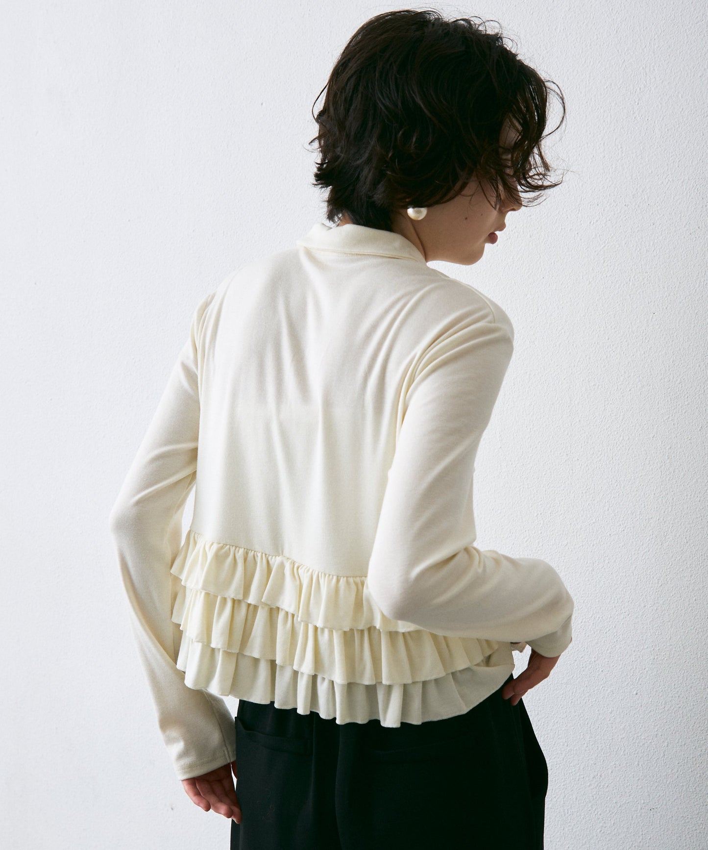 フライス裾フリルポロカラープルオーバー