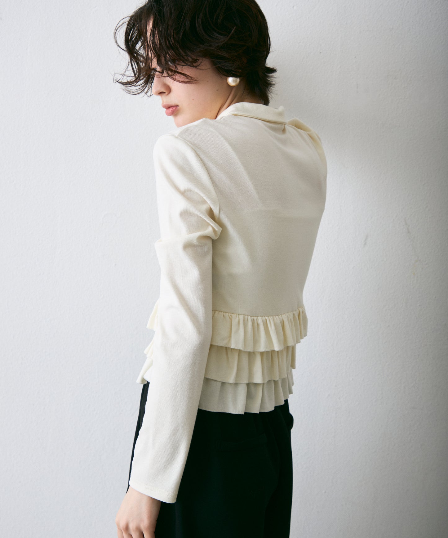 フライス裾フリルポロカラープルオーバー