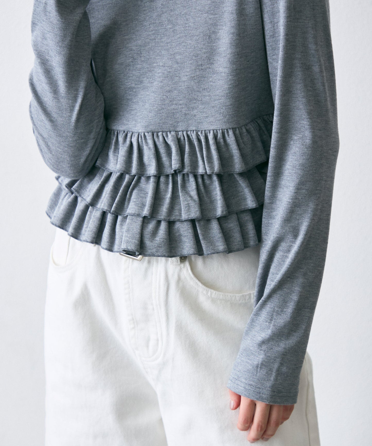 フライス裾フリルポロカラープルオーバー