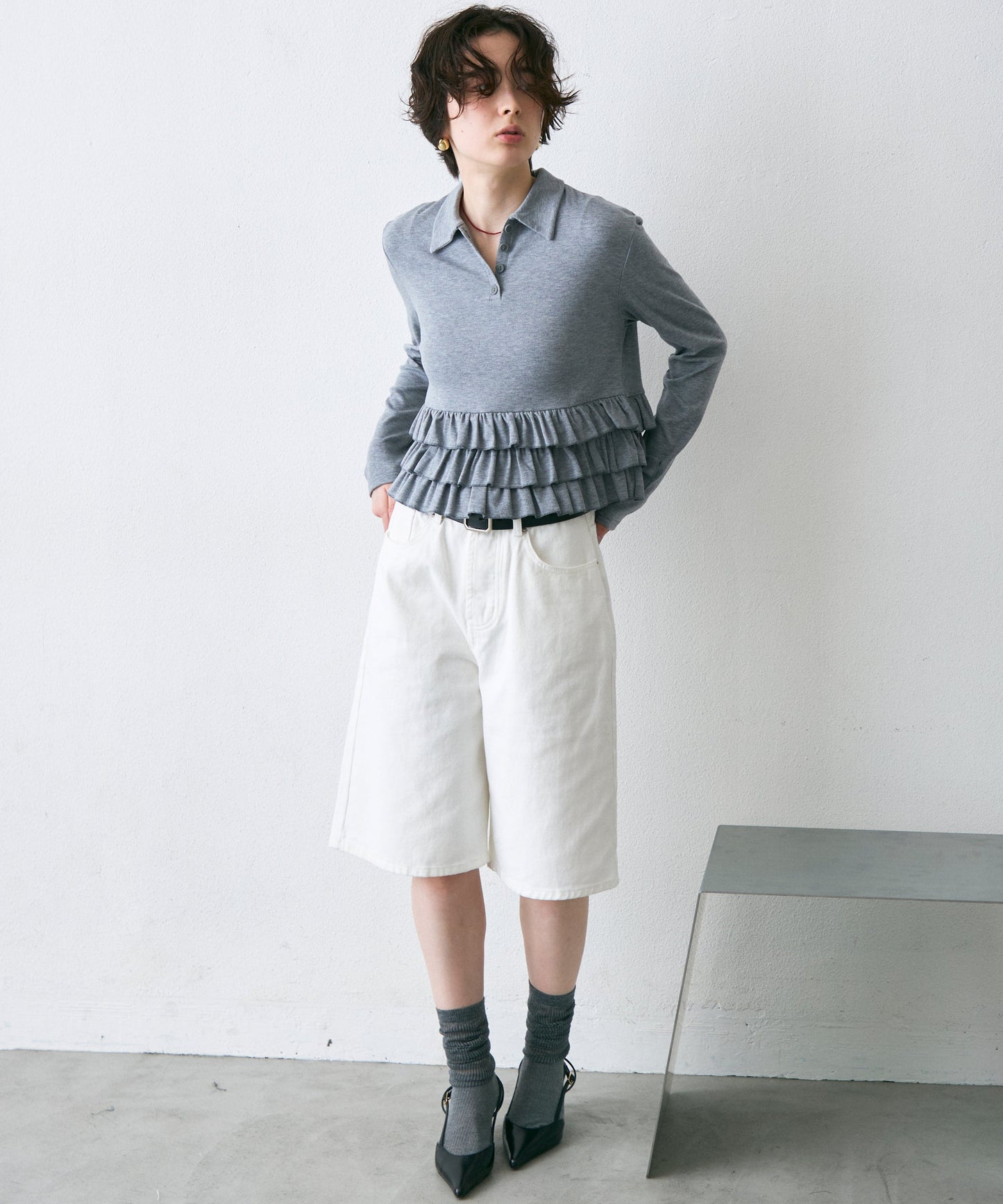 フライス裾フリルポロカラープルオーバー