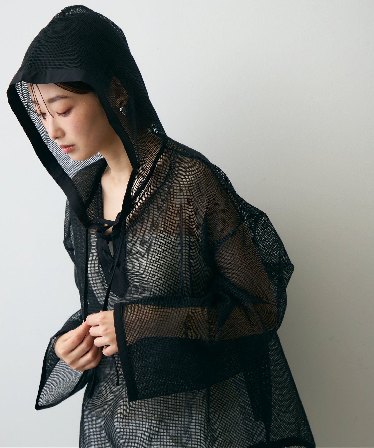 メッシュカットソーフーディープルオーバー