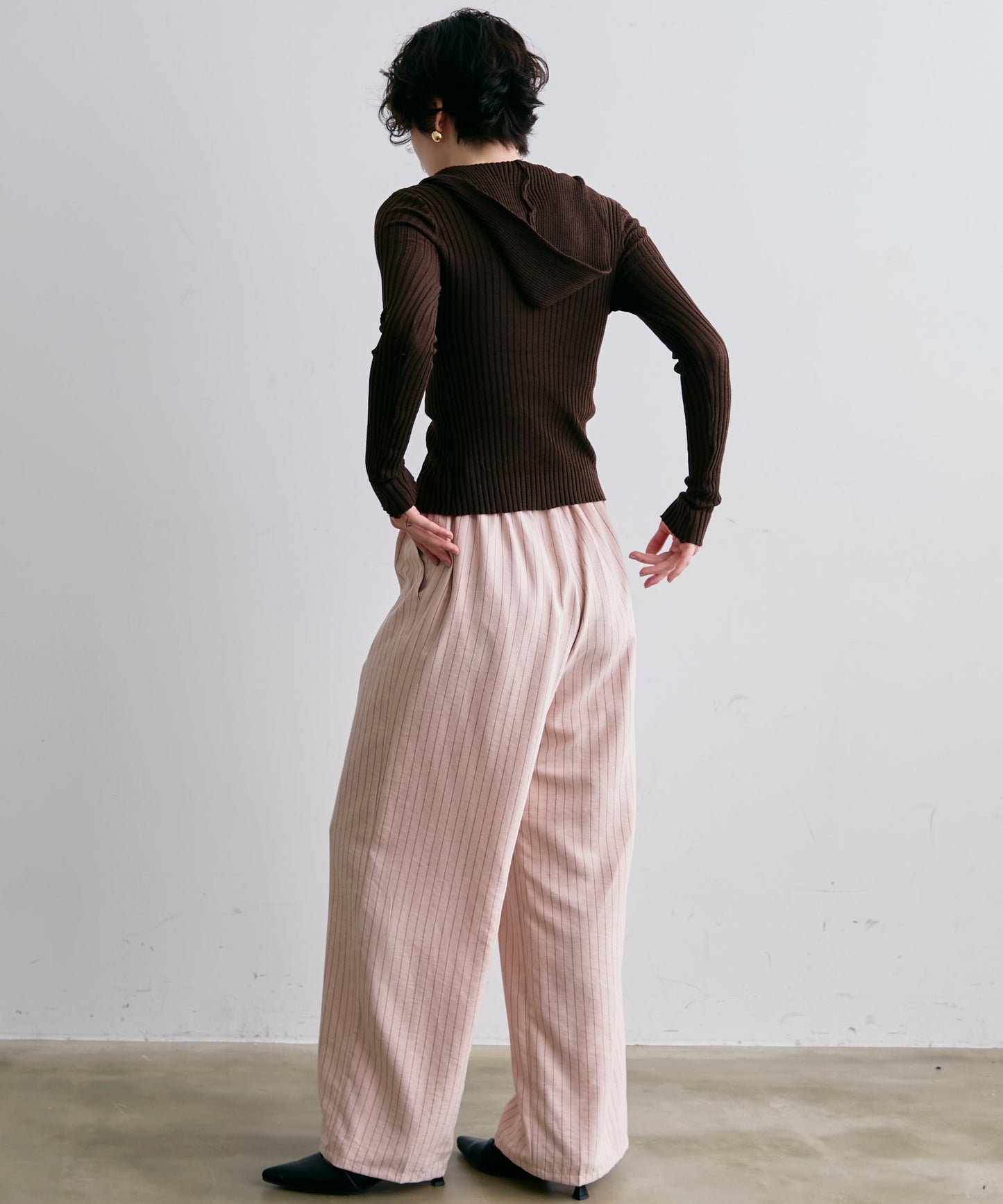 リブフーディーニット