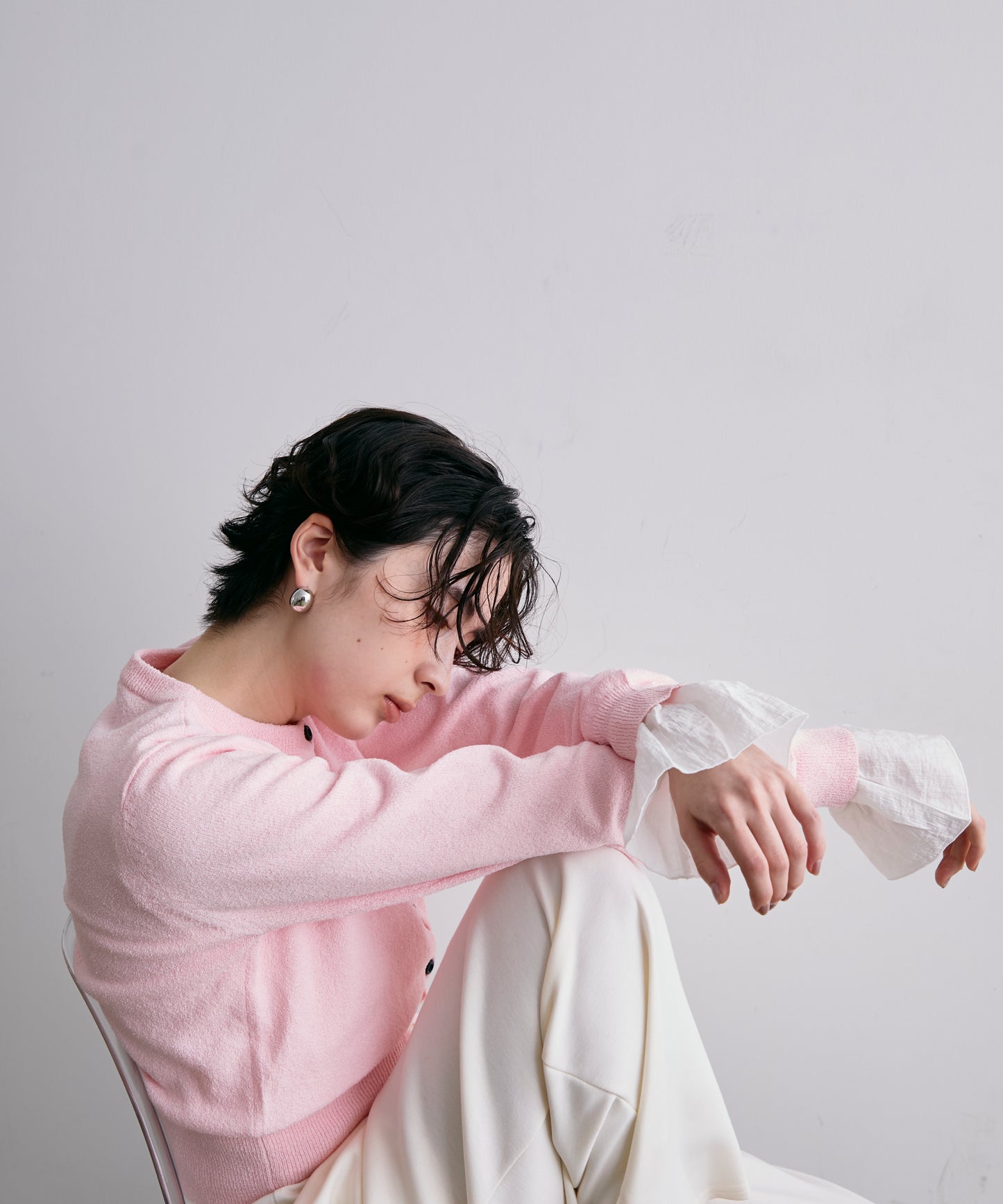 ループヤーンクロスボタンカーディガン