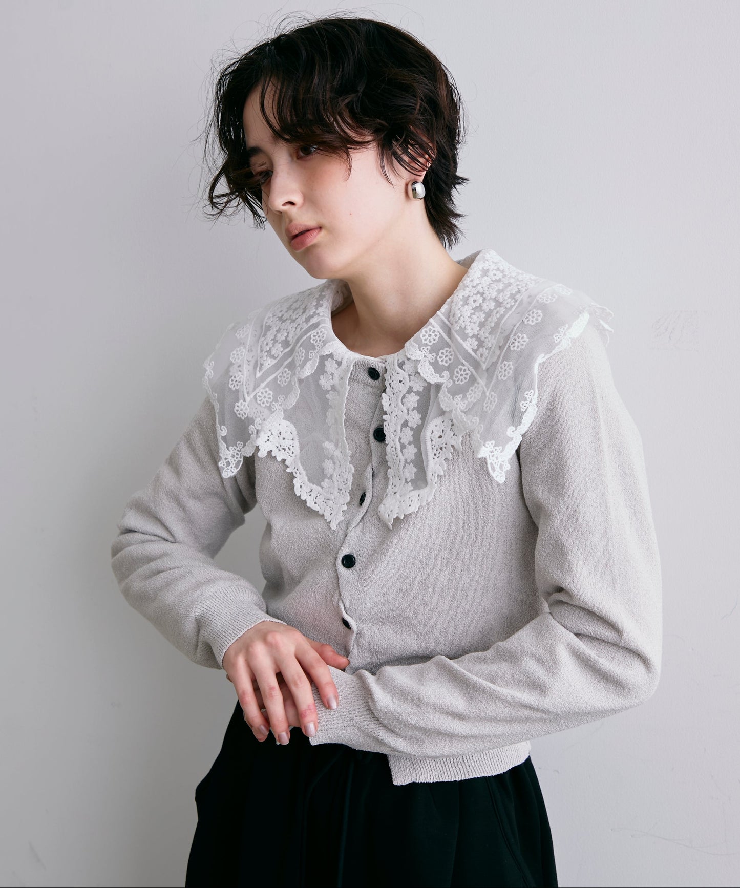 ループヤーンクロスボタンカーディガン
