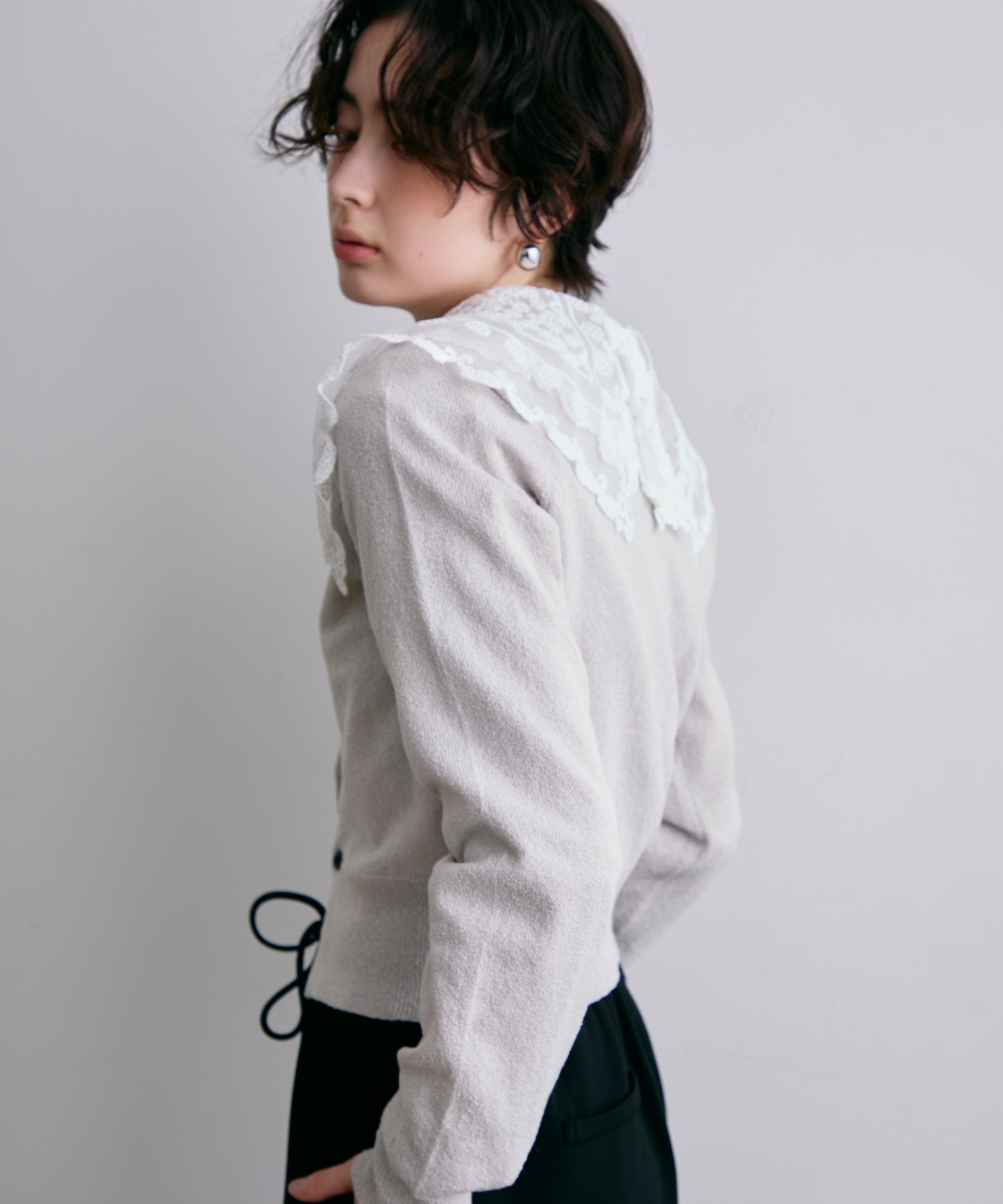 ループヤーンクロスボタンカーディガン